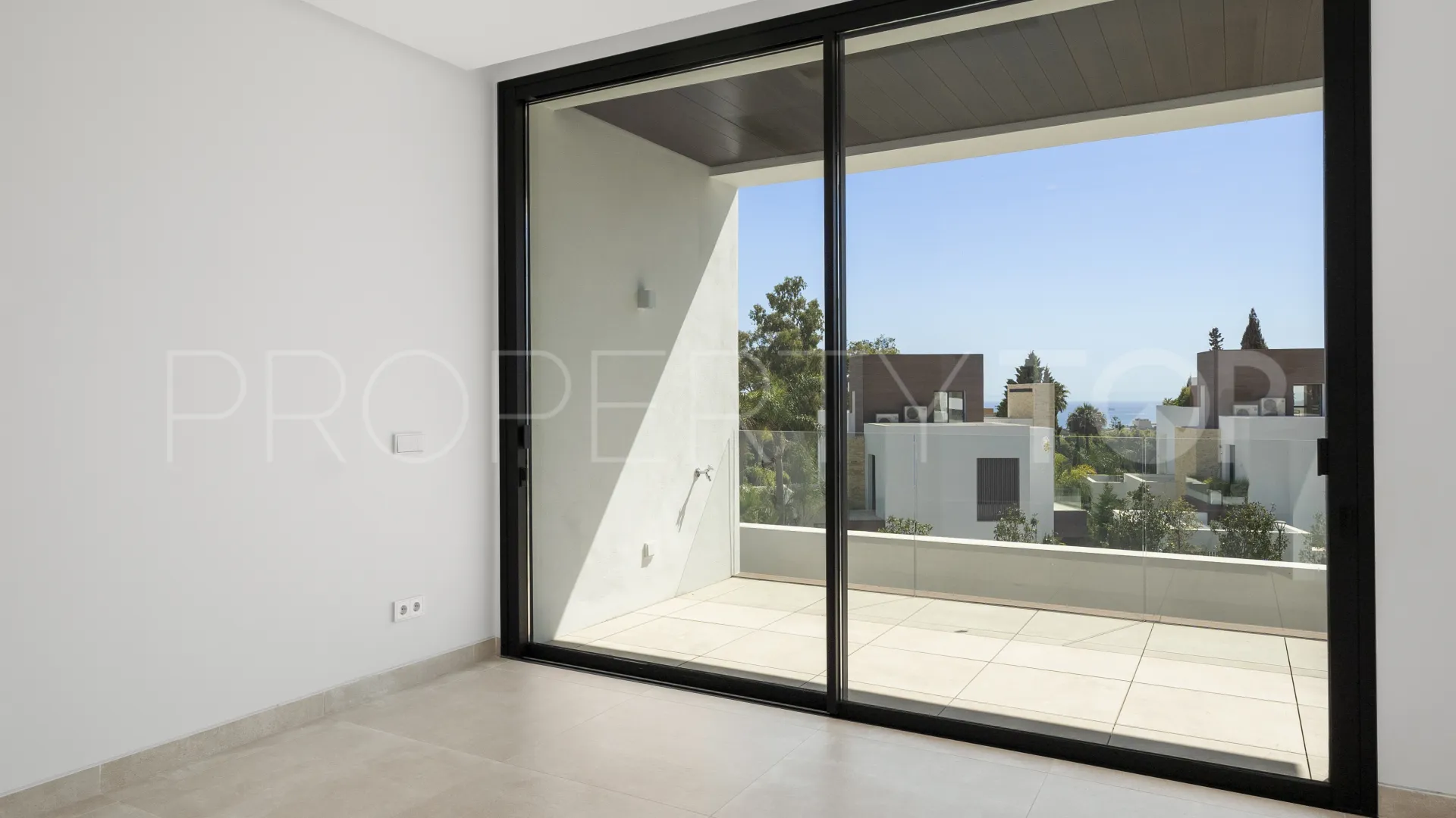 4 bedrooms villa for sale in La Fuente