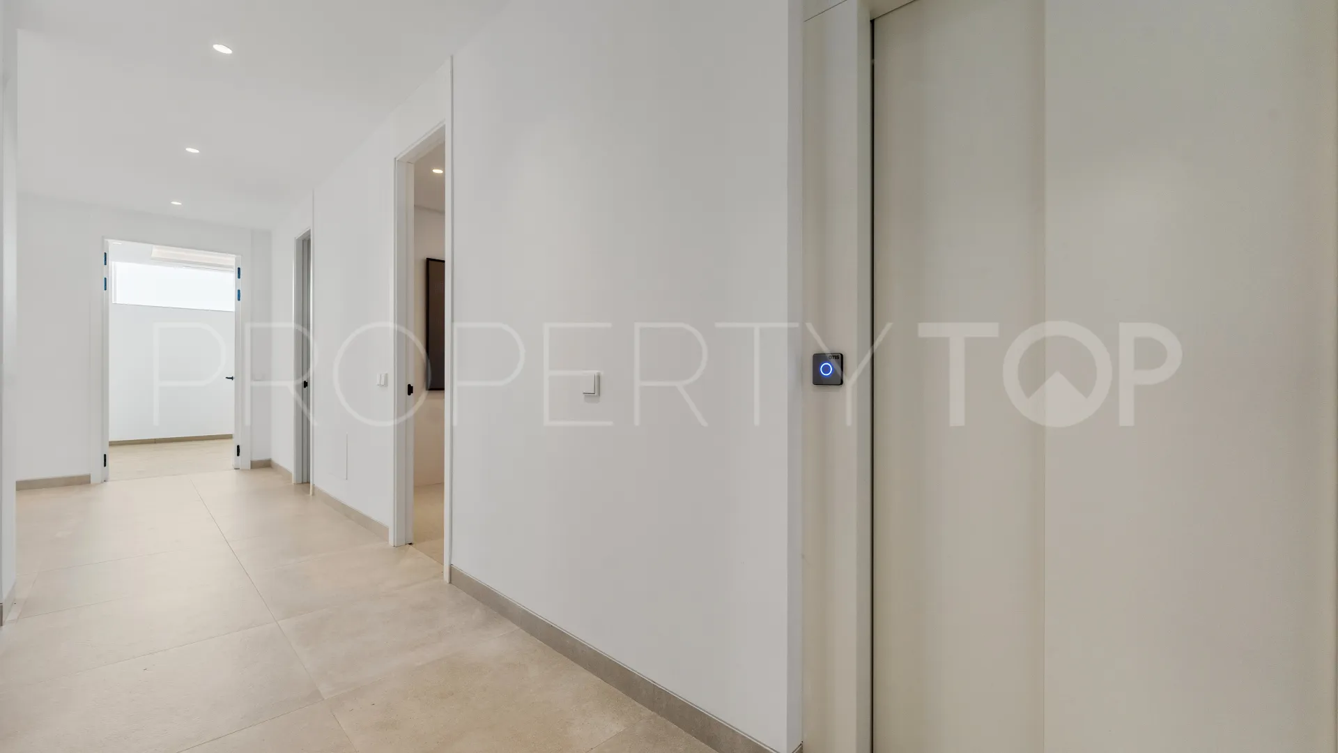 4 bedrooms villa for sale in La Fuente