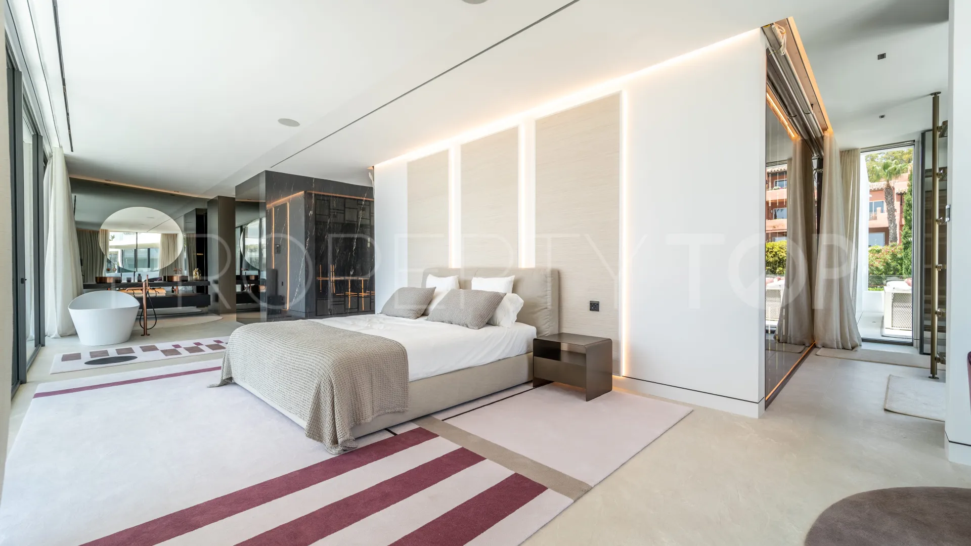 Golden Mile, villa a la venta con 5 dormitorios