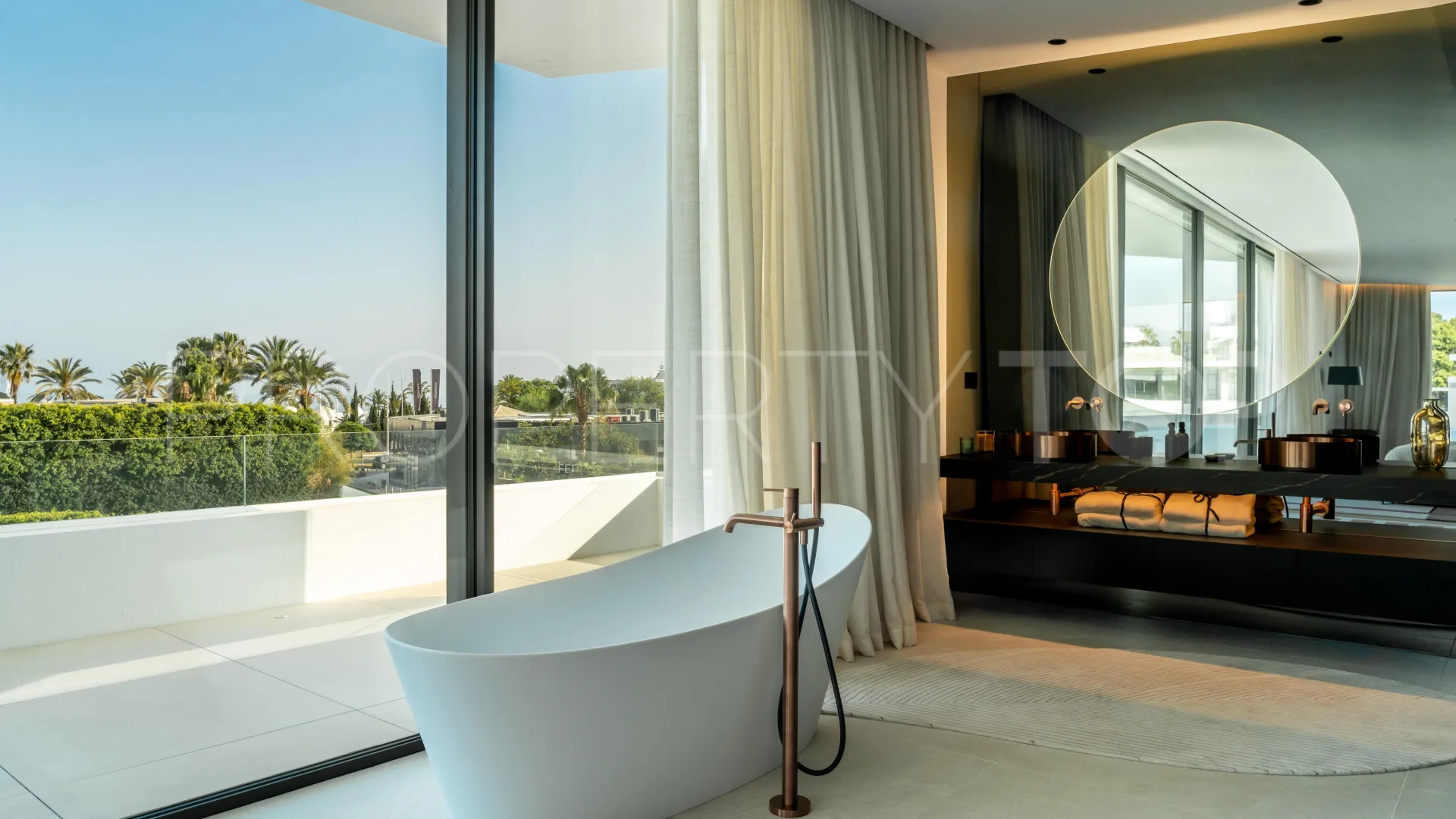 Golden Mile, villa a la venta con 5 dormitorios