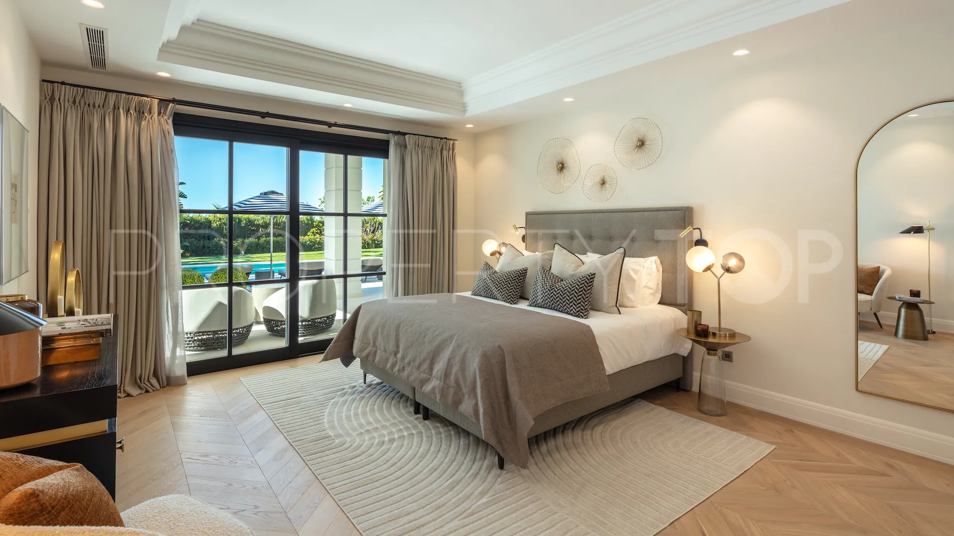 Villa con 6 dormitorios en venta en Sierra Blanca