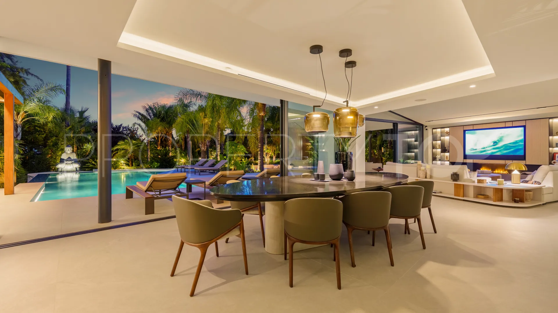 Villa en venta en Hacienda las Chapas de 5 dormitorios