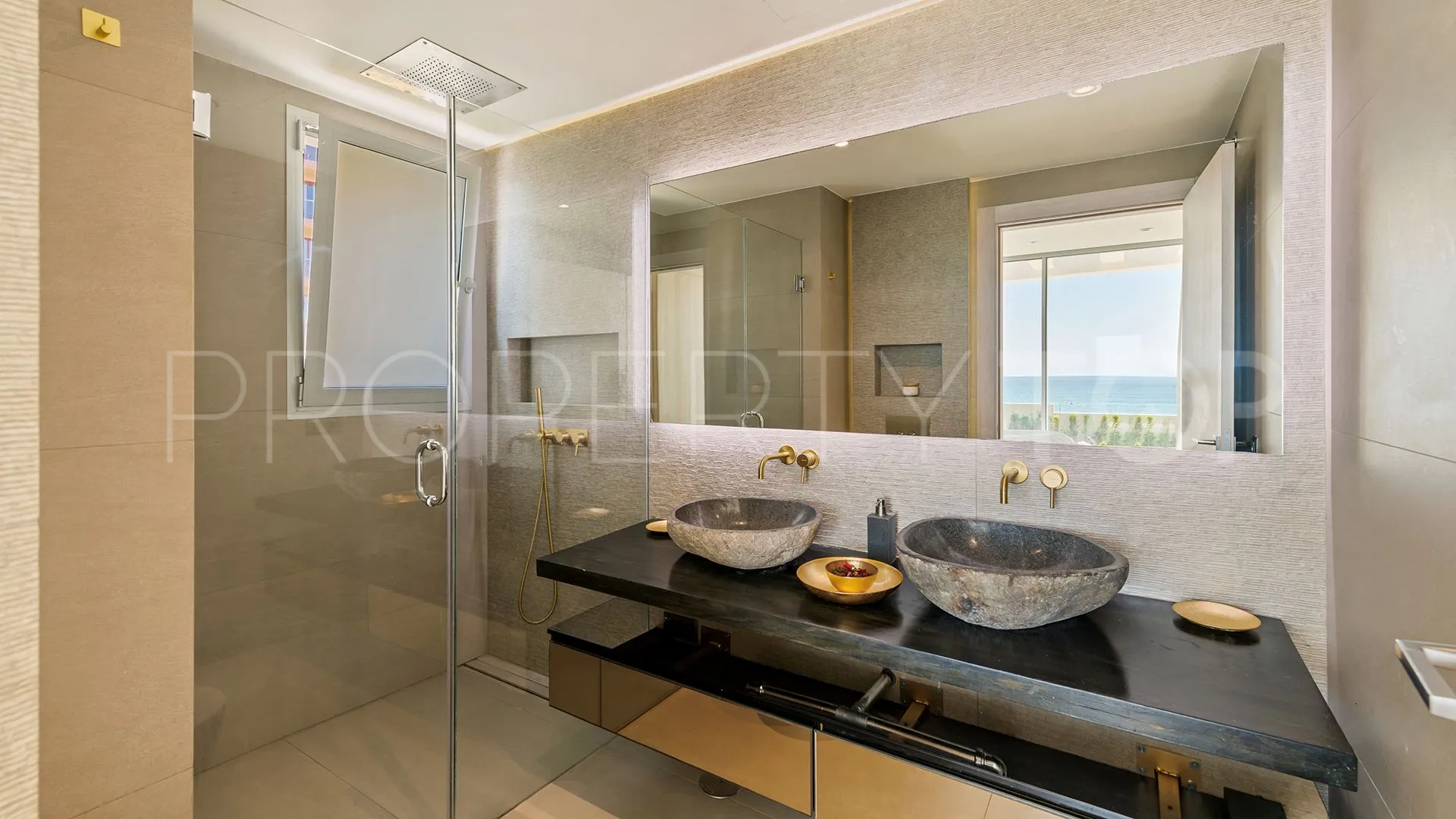 For sale villa in Cala de Mijas