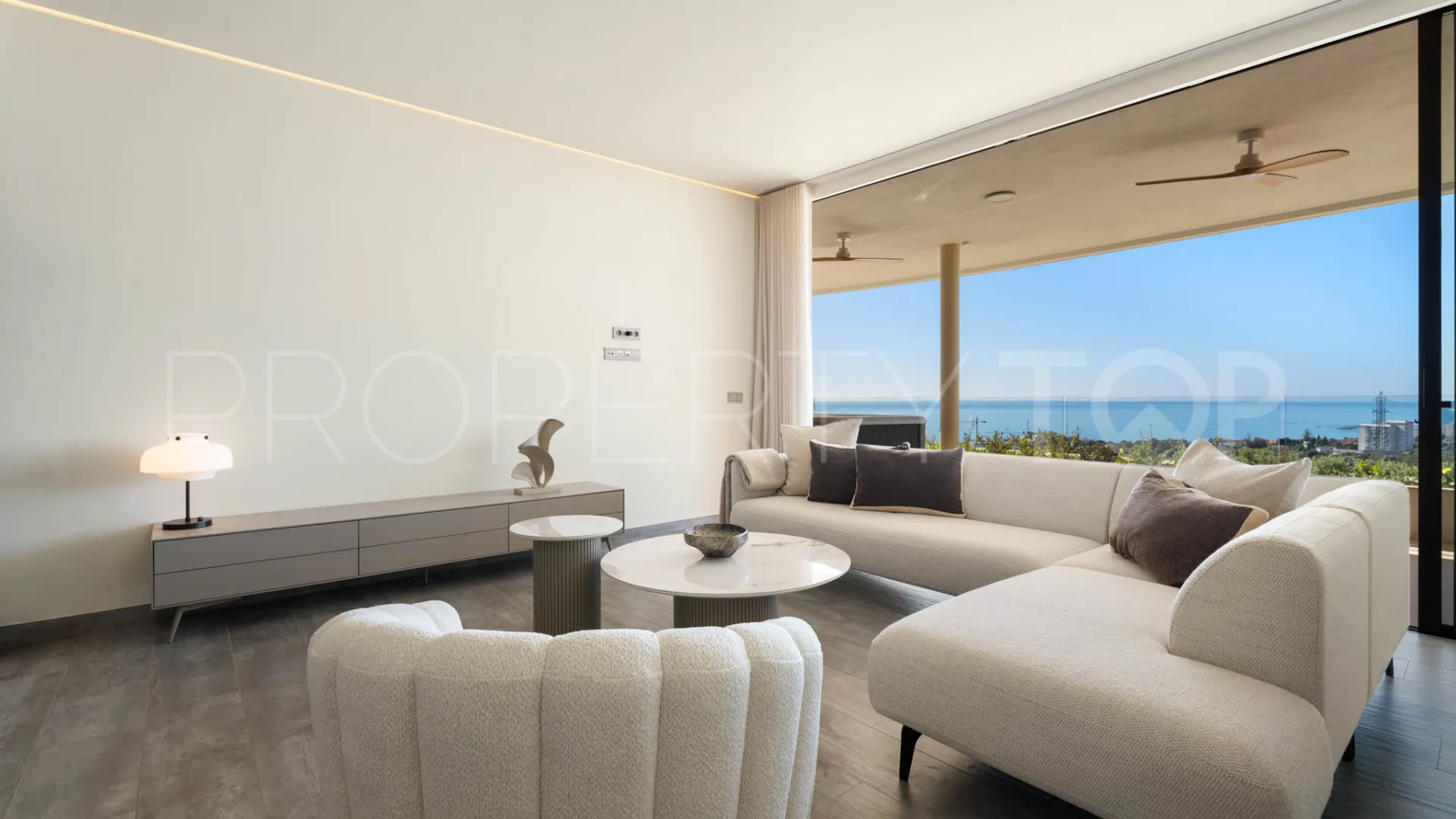 Se vende apartamento en El Higueron de 3 dormitorios