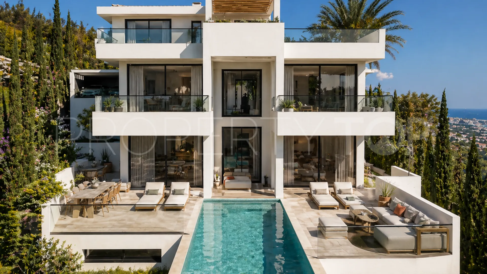 Villa a la venta en Benalmadena de 6 dormitorios
