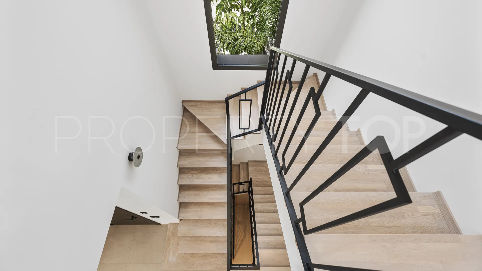Villa en venta con 4 dormitorios en La Cerquilla