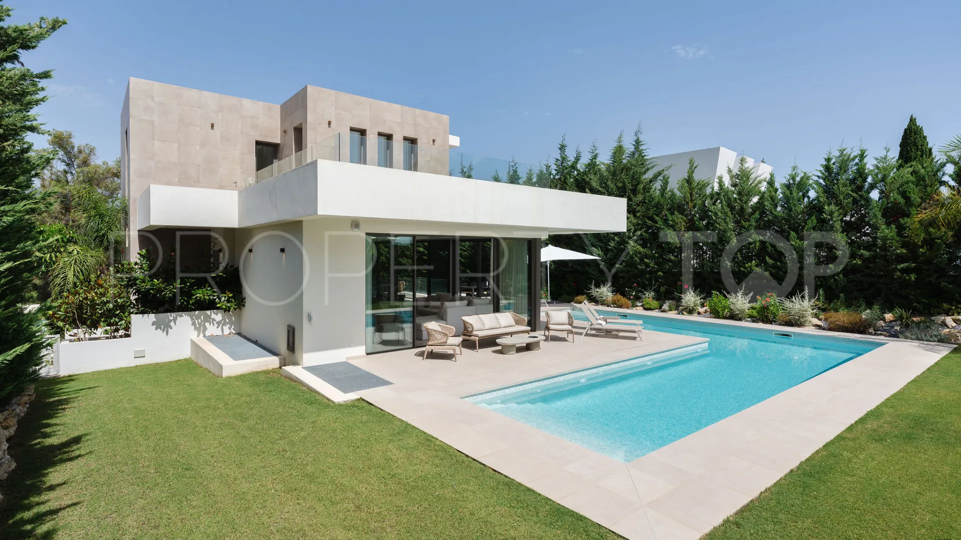 Villa en venta con 4 dormitorios en La Cerquilla