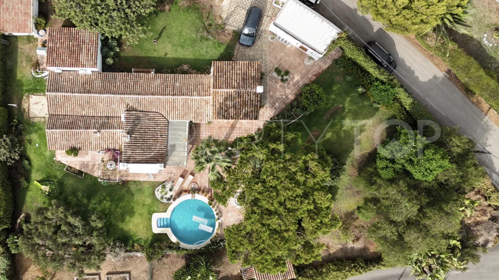 Villa en venta en Guadalmina Alta
