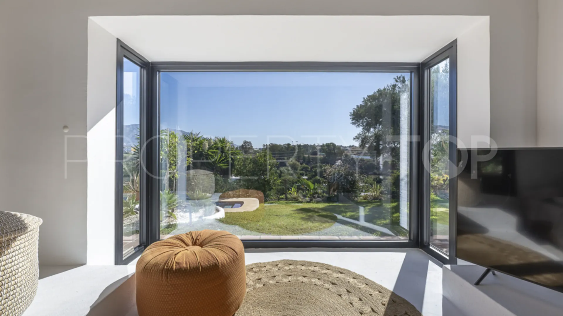 Villa en venta en Guadalmina Alta