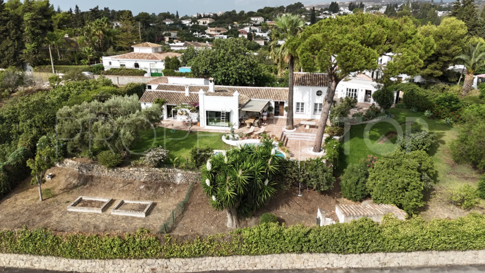 Villa en venta en Guadalmina Alta