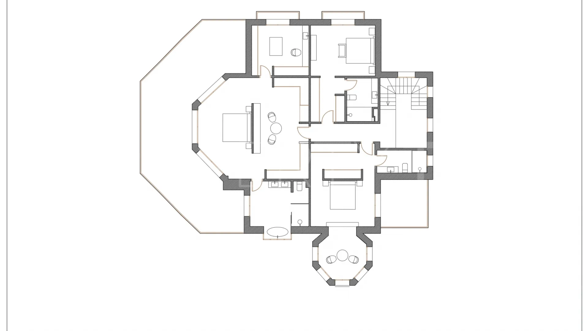 Villa en venta en Nueva Andalucia con 5 dormitorios
