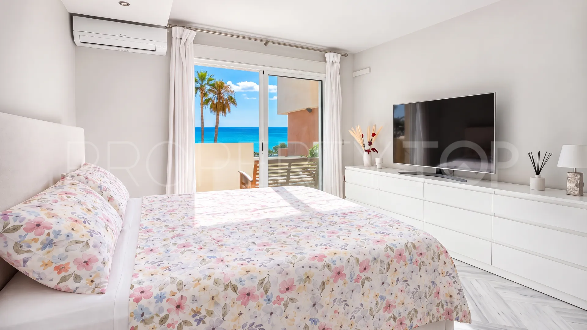 Garden Beach town house for sale