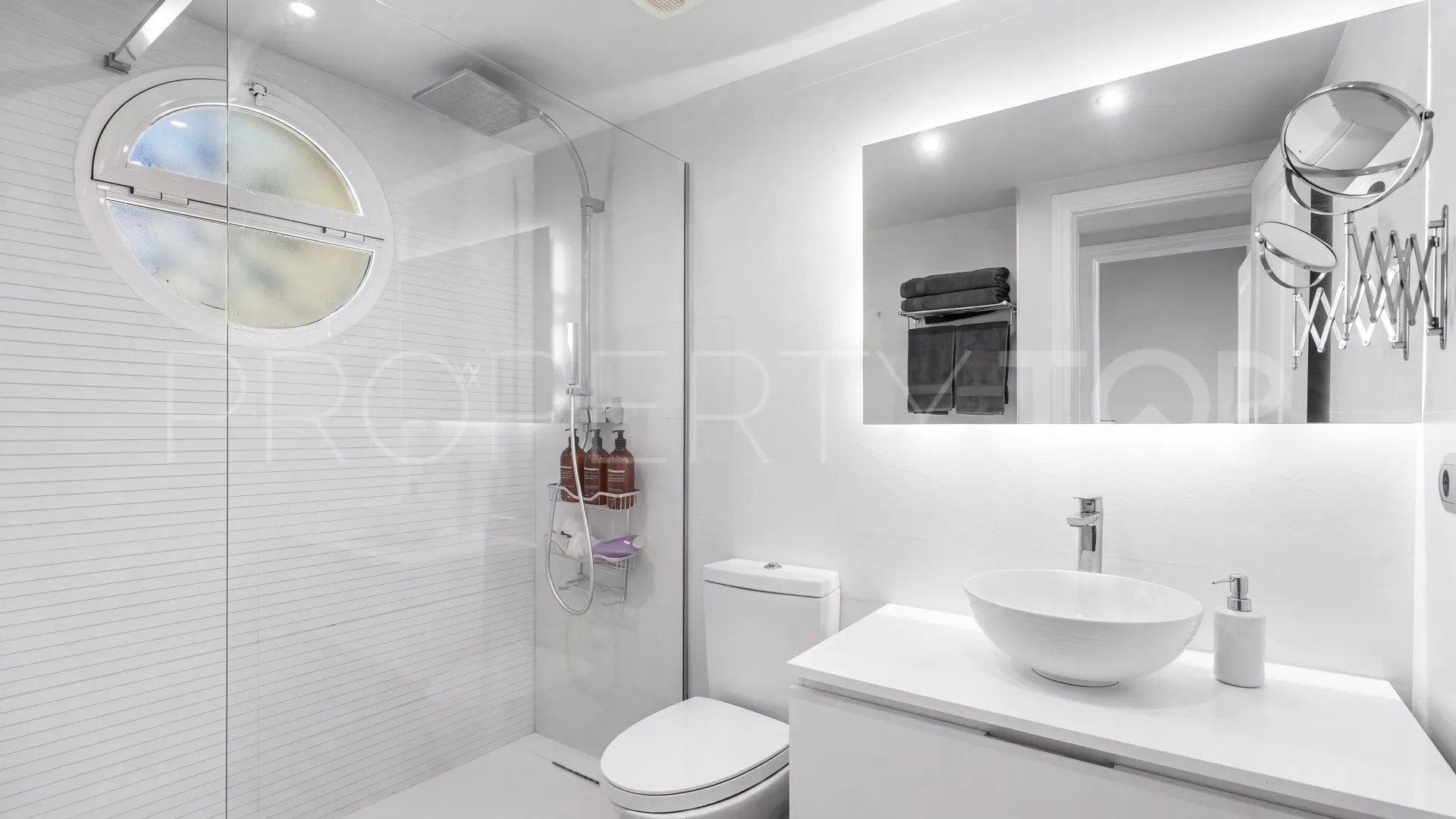 Garden Beach town house for sale
