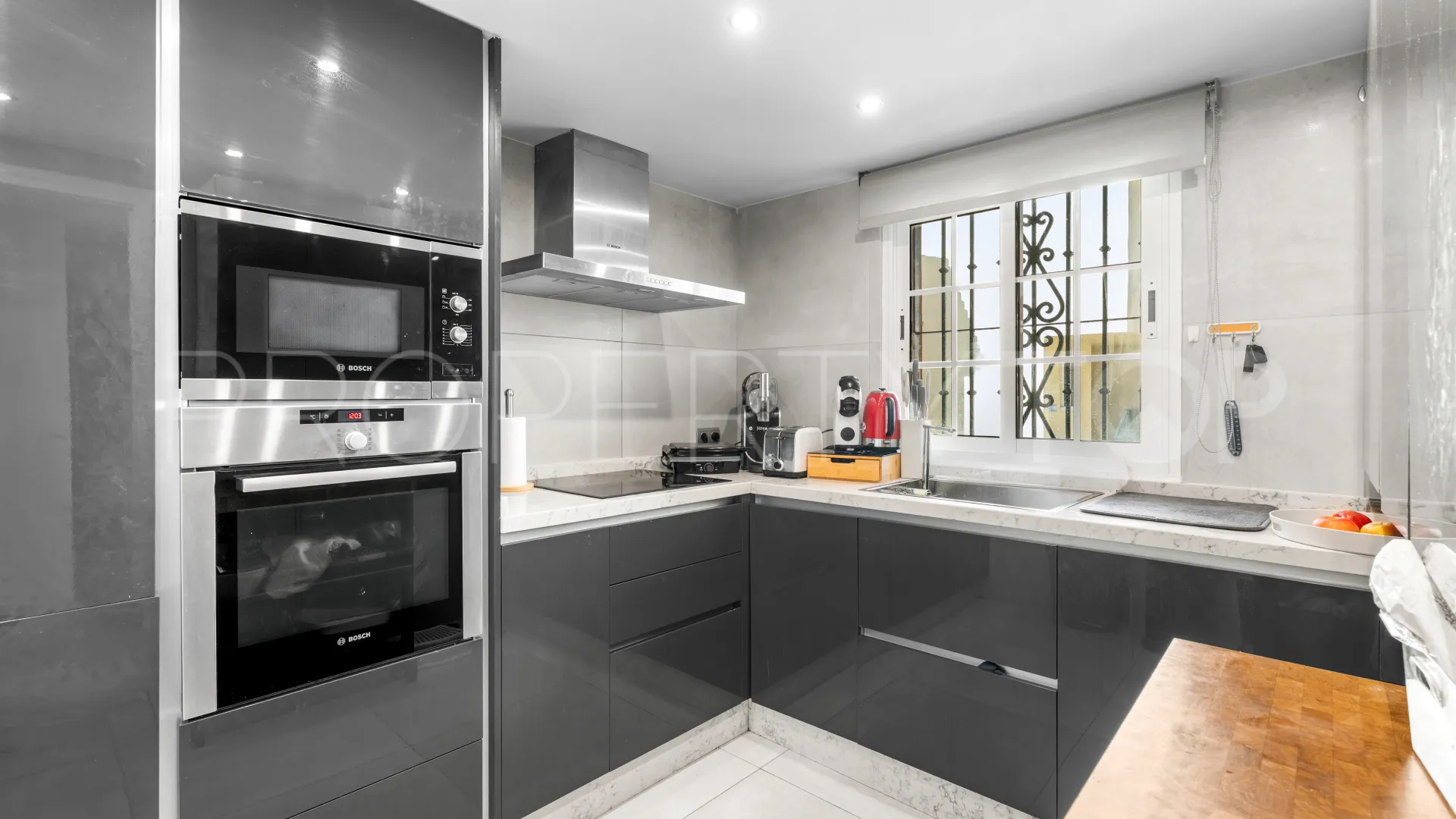 Garden Beach town house for sale