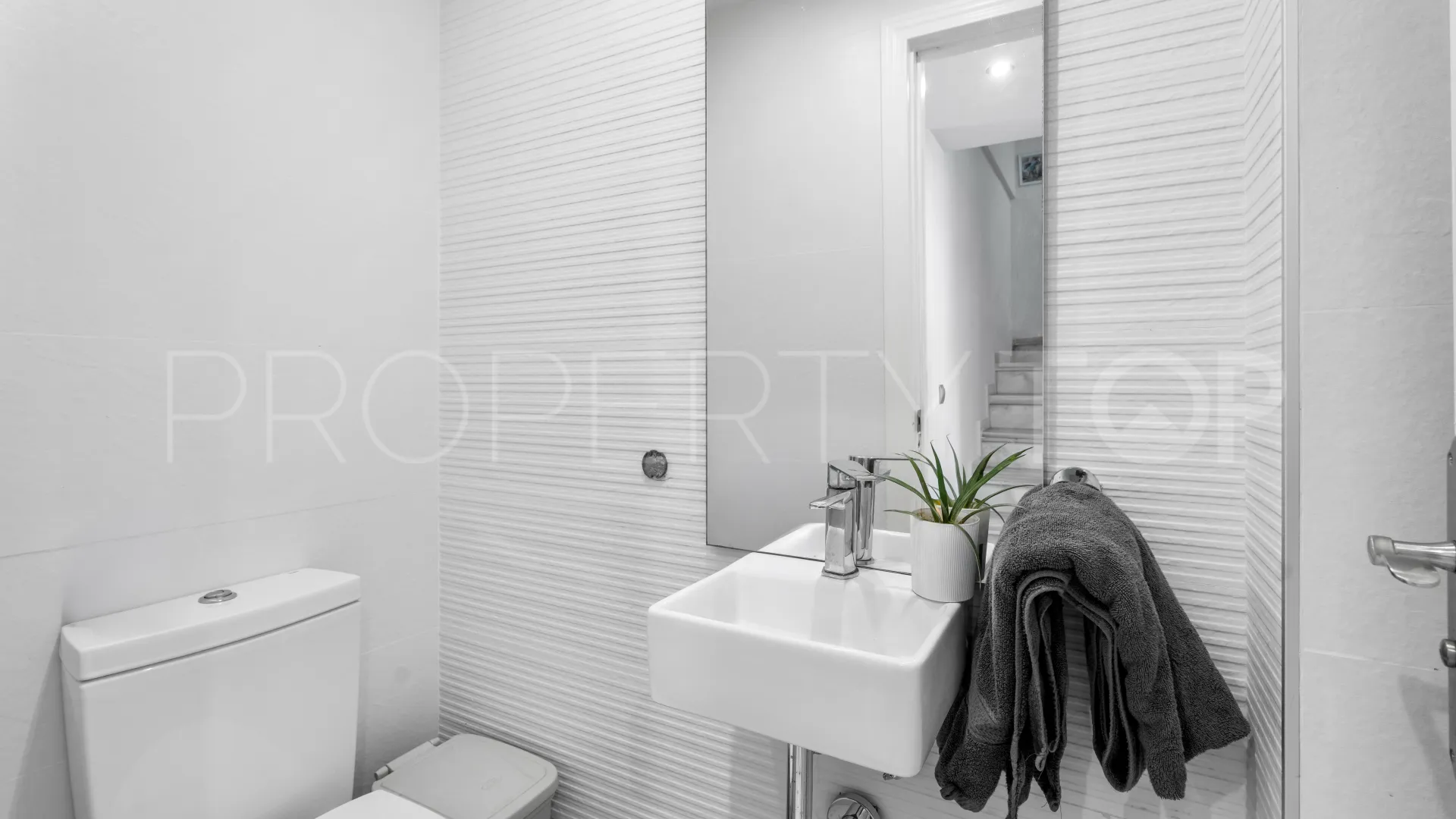 Garden Beach town house for sale