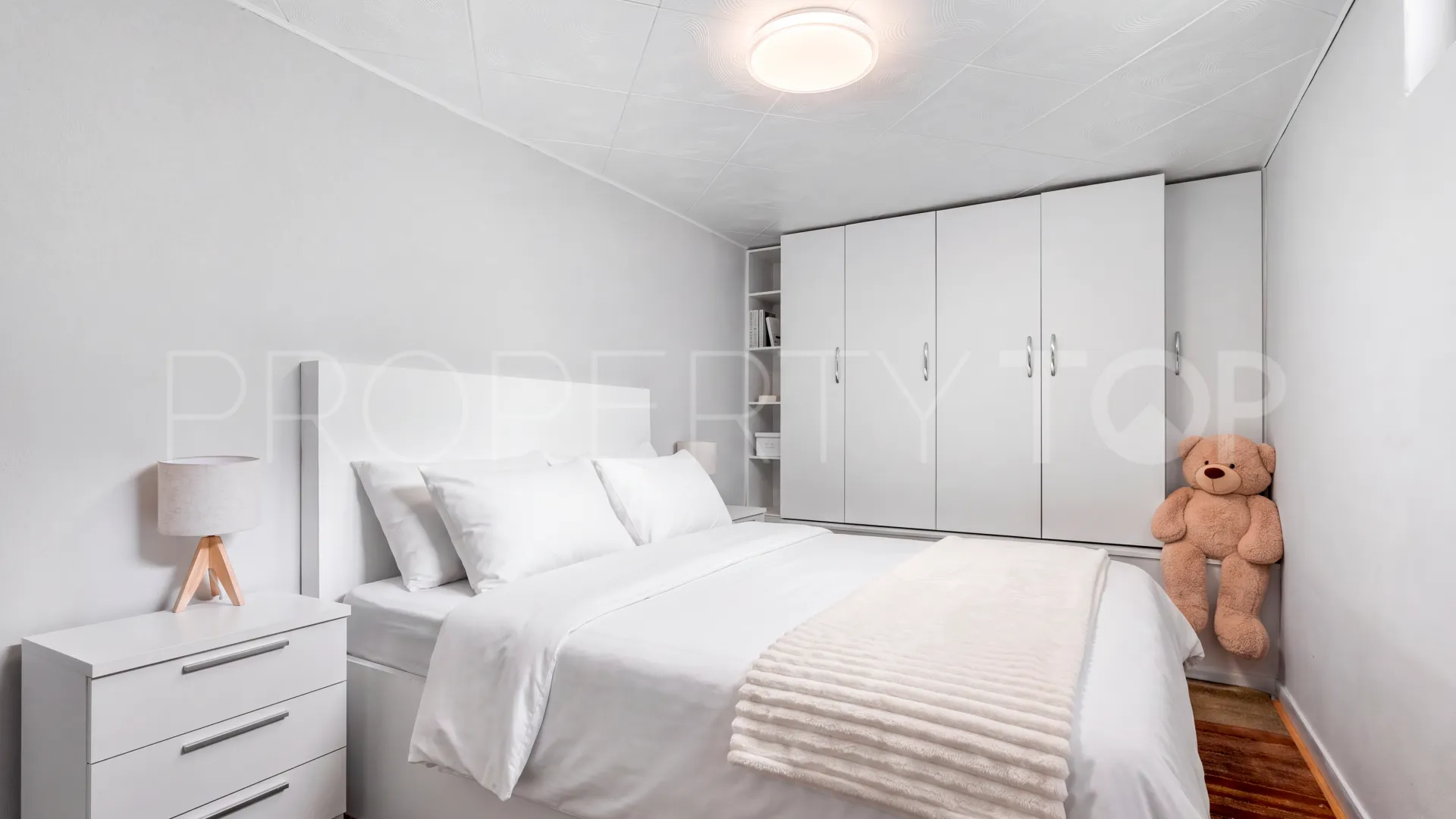 Garden Beach town house for sale