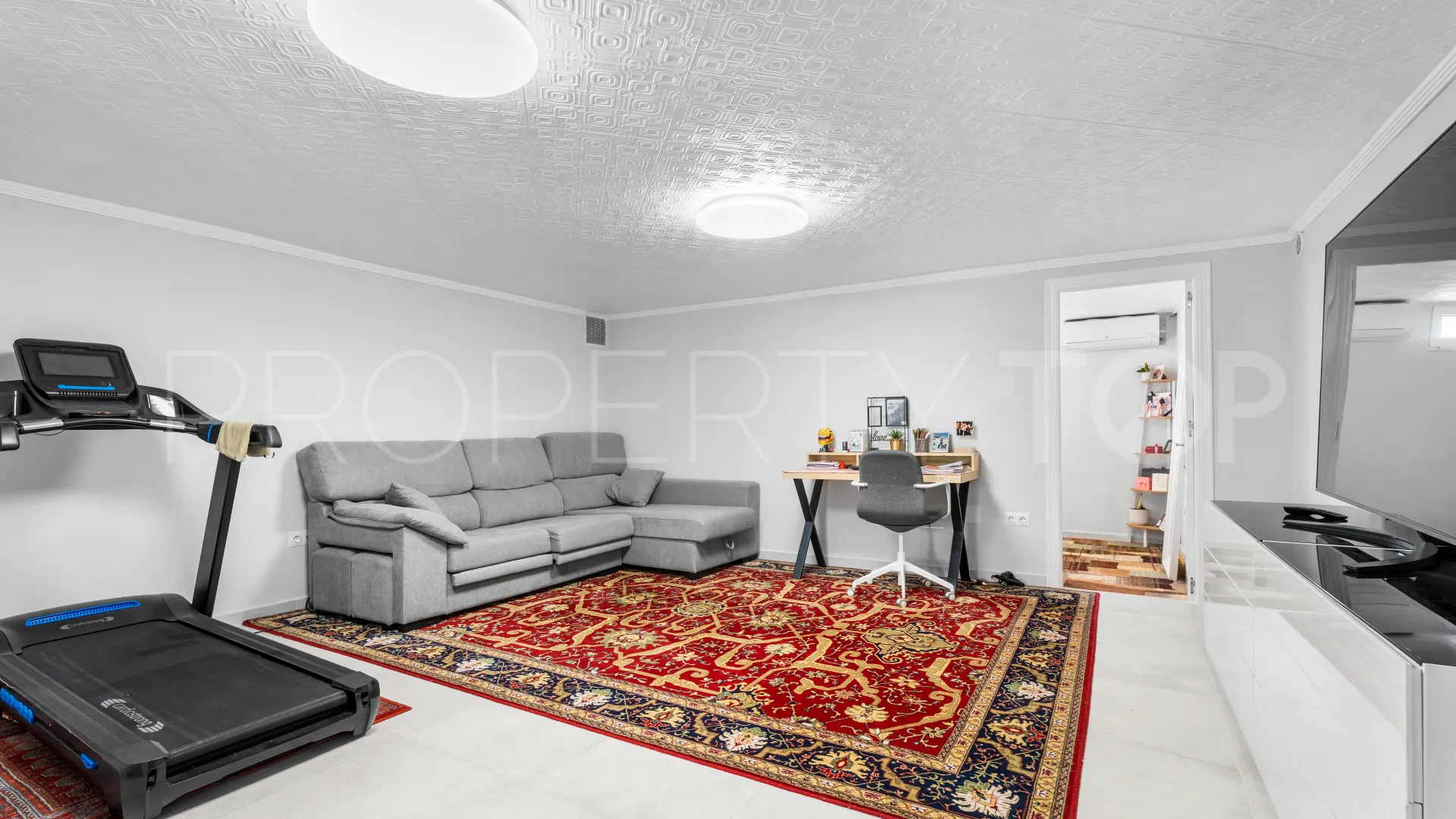 Garden Beach town house for sale
