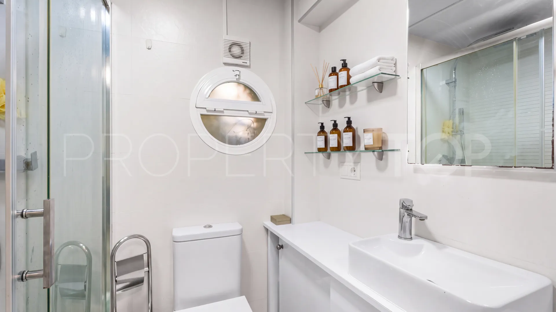 Garden Beach town house for sale