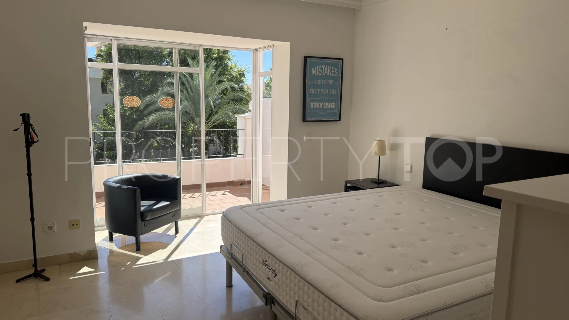 For sale duplex penthouse in Aloha Gardens