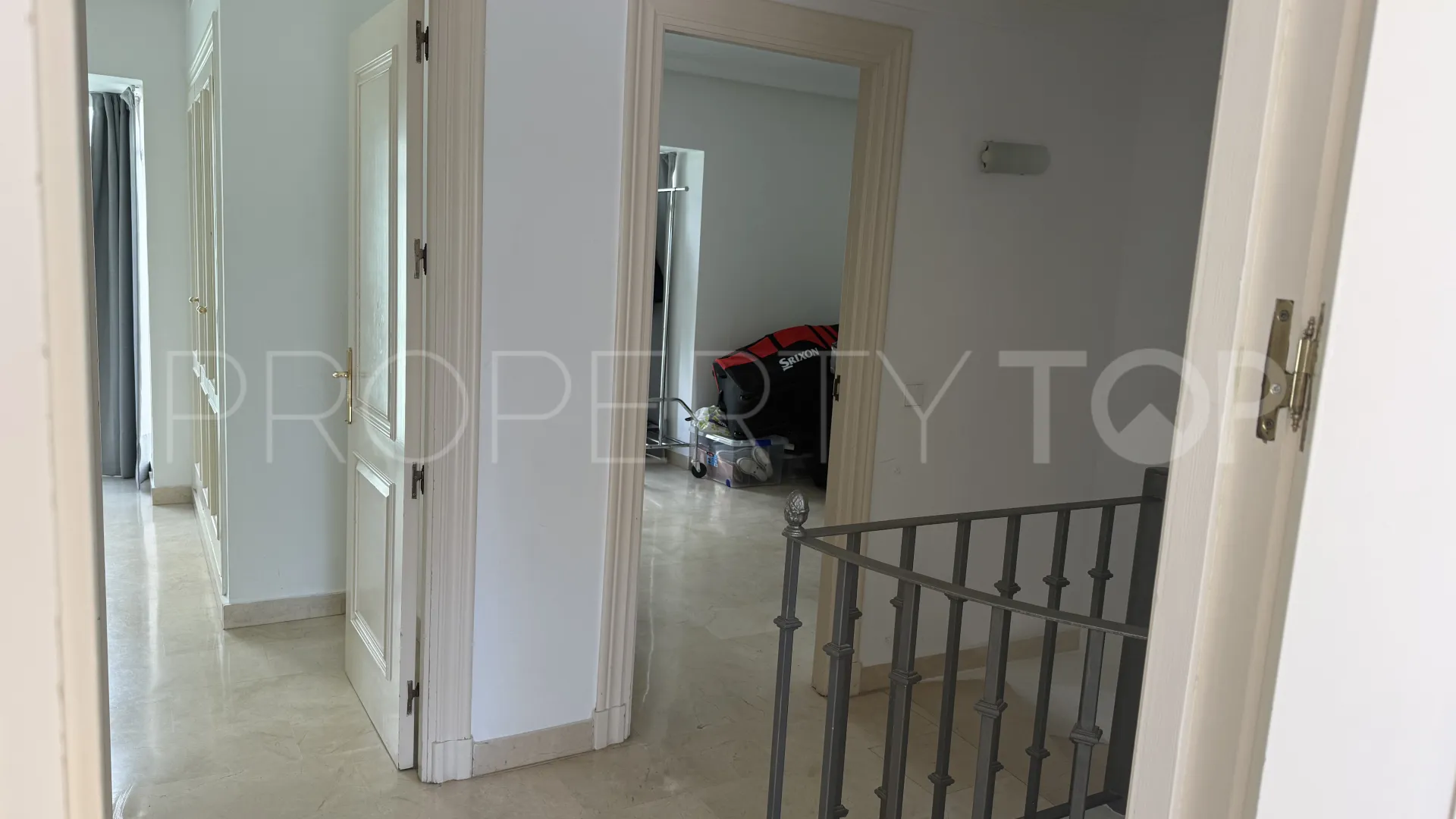 For sale duplex penthouse in Aloha Gardens