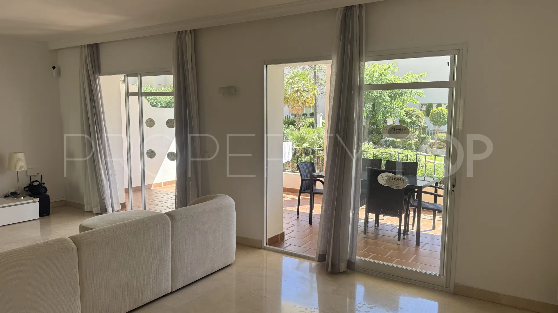 For sale duplex penthouse in Aloha Gardens