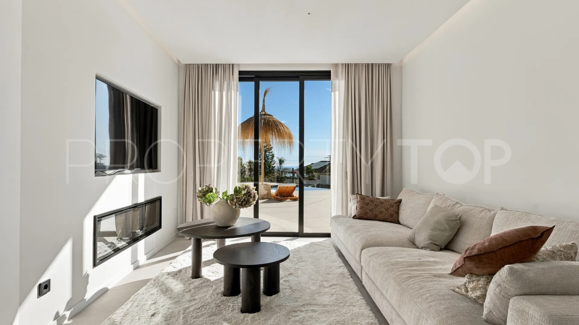 Se vende villa con 6 dormitorios en La Capellania