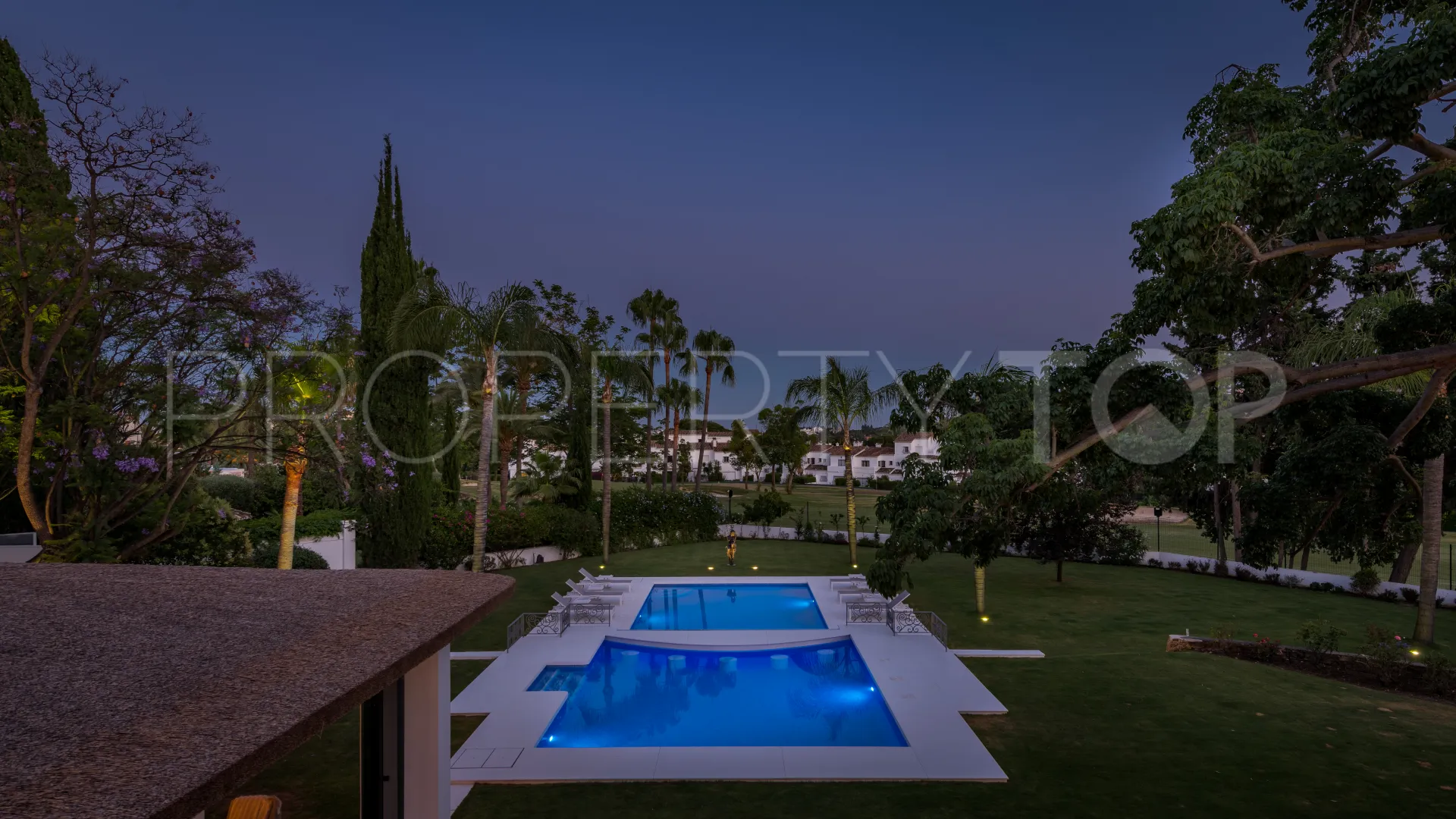 For sale villa in La Cerquilla with 6 bedrooms
