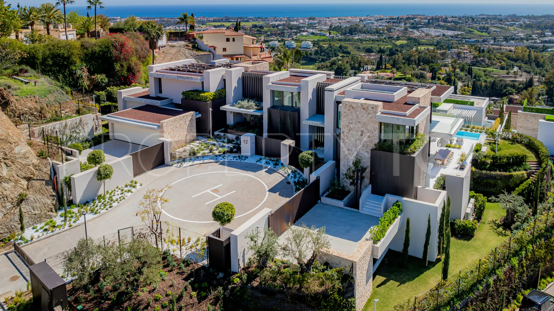 Villa en venta con 8 dormitorios en Altos de La Quinta