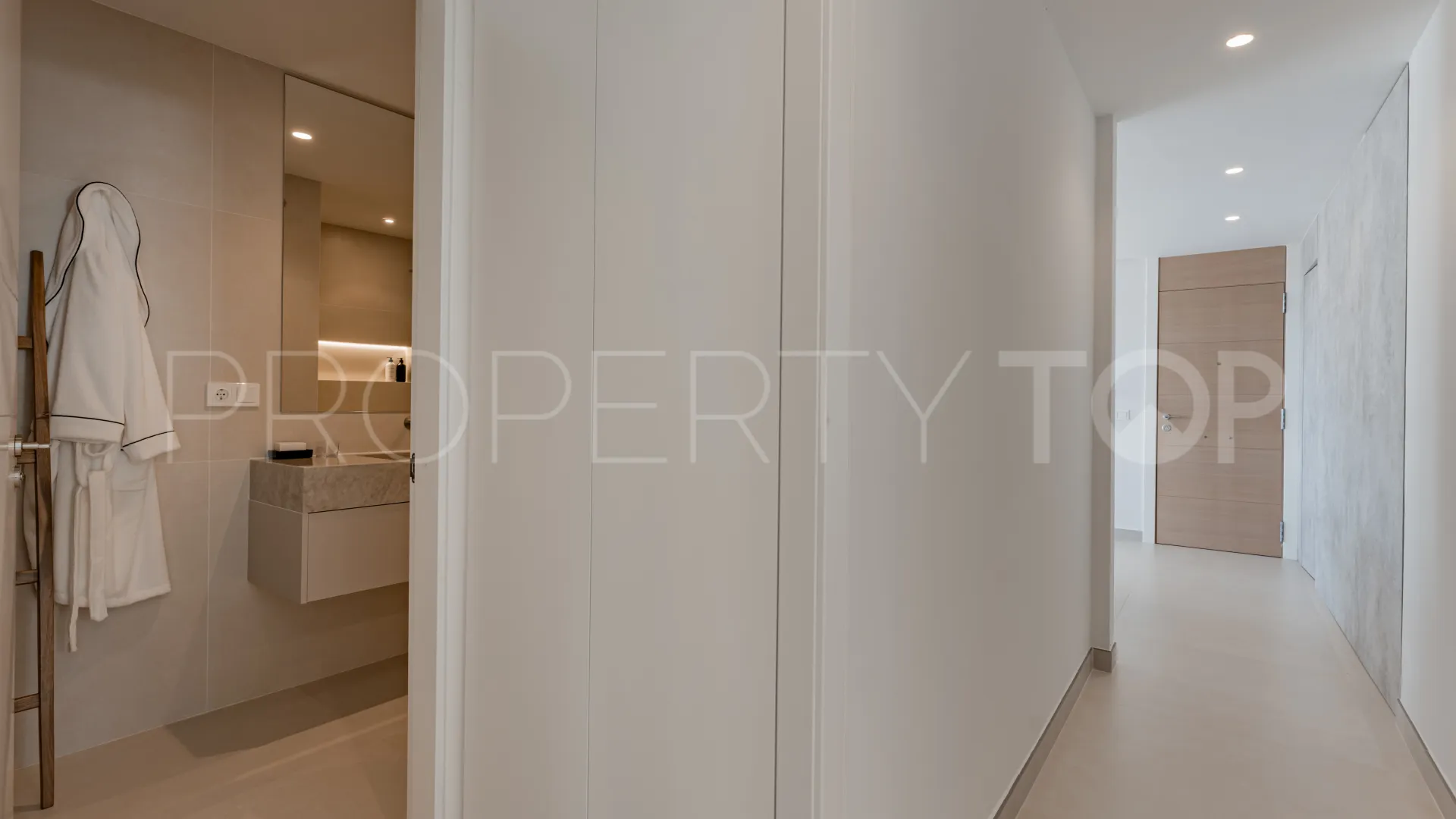 For sale duplex penthouse with 3 bedrooms in La Quinta