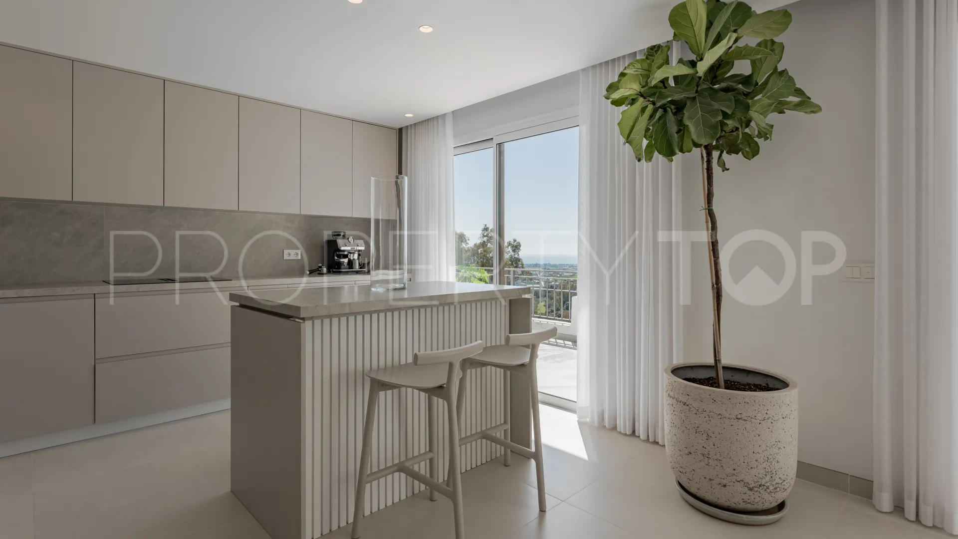For sale duplex penthouse with 3 bedrooms in La Quinta