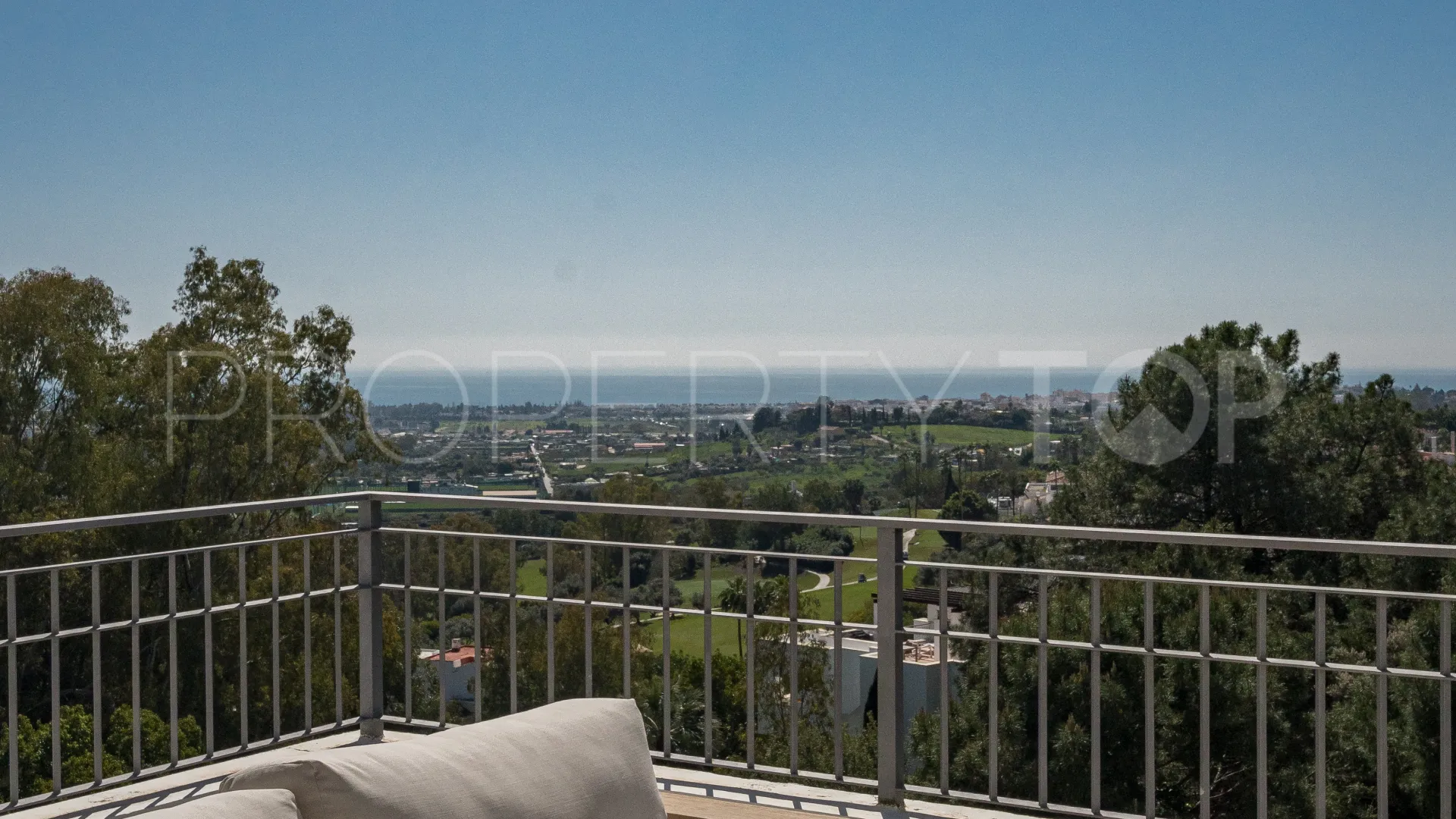 For sale duplex penthouse with 3 bedrooms in La Quinta