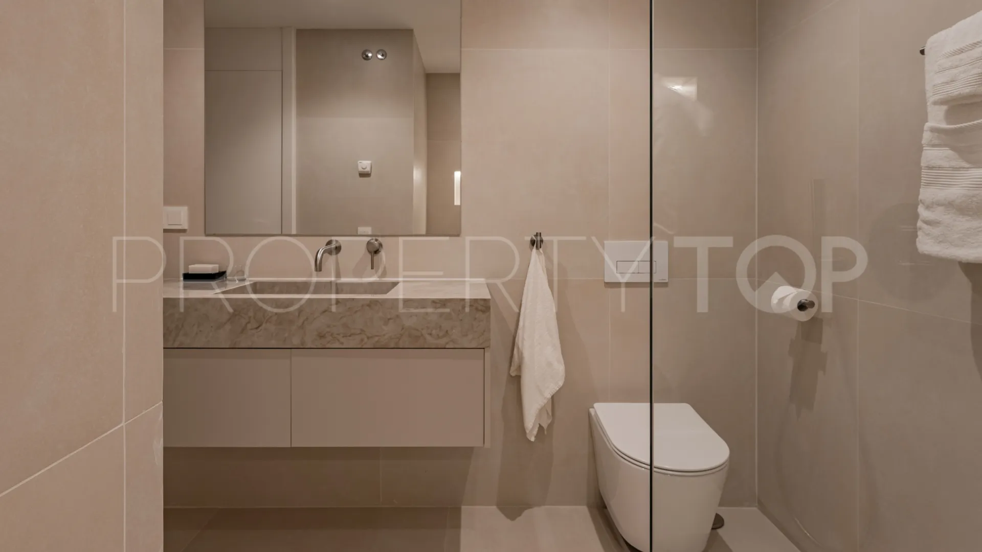 For sale duplex penthouse with 3 bedrooms in La Quinta