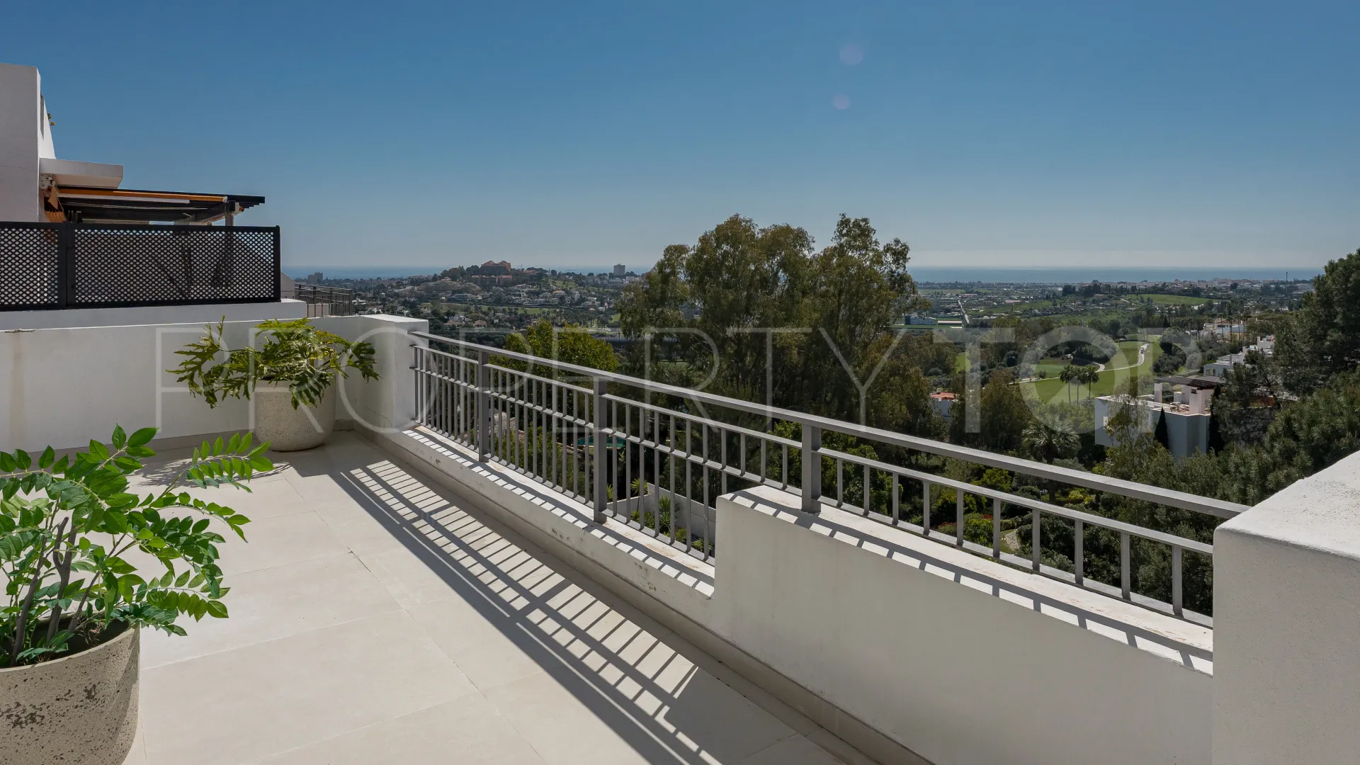 For sale duplex penthouse with 3 bedrooms in La Quinta