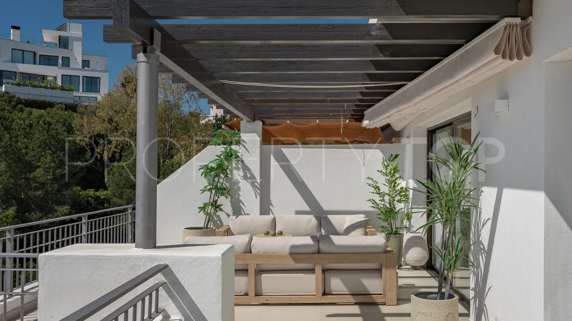 For sale duplex penthouse with 3 bedrooms in La Quinta