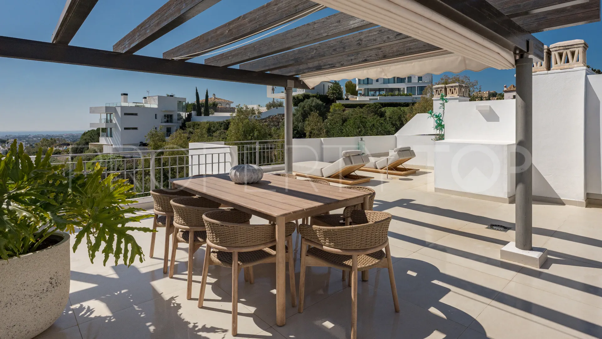 For sale duplex penthouse with 3 bedrooms in La Quinta