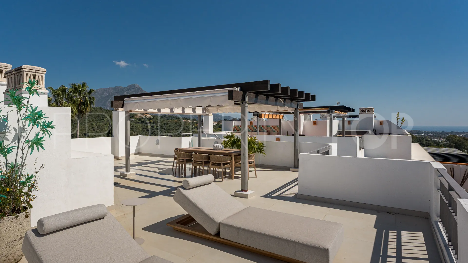 For sale duplex penthouse with 3 bedrooms in La Quinta