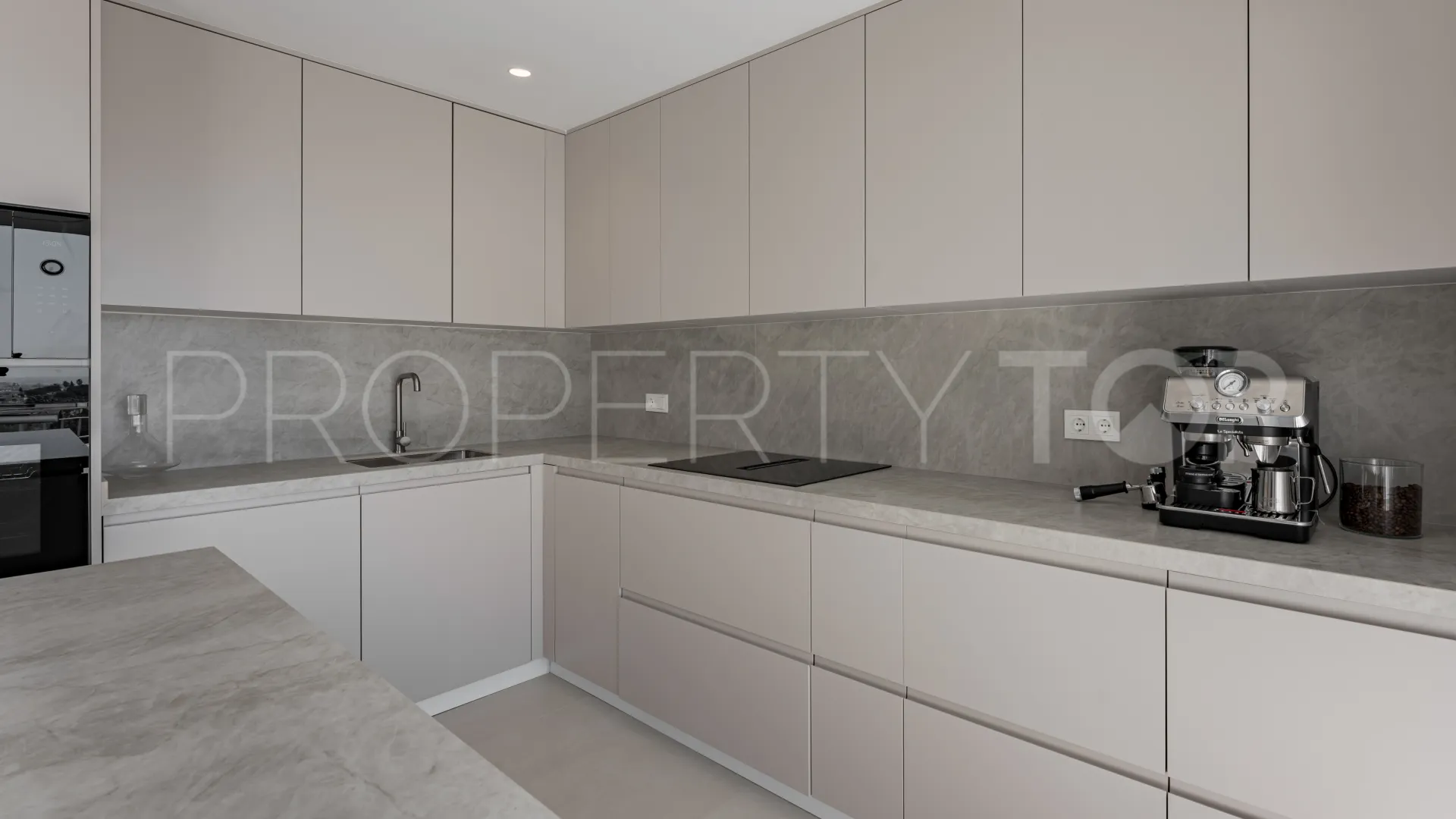For sale duplex penthouse with 3 bedrooms in La Quinta