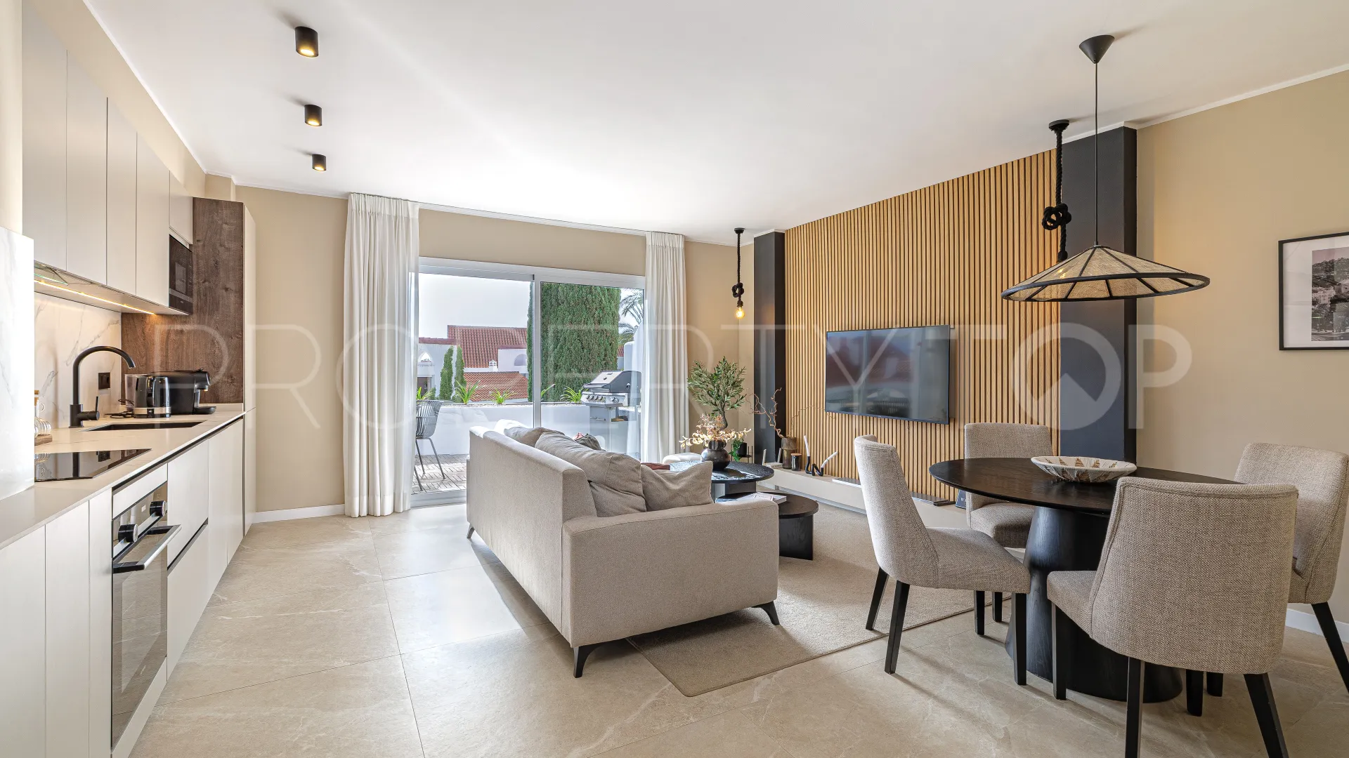 Se vende apartamento en Jardines de Andalucia