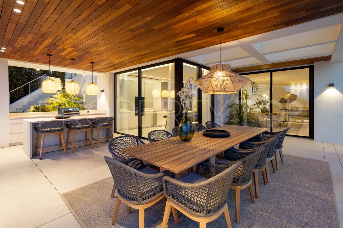 For sale villa with 6 bedrooms in Benahavis