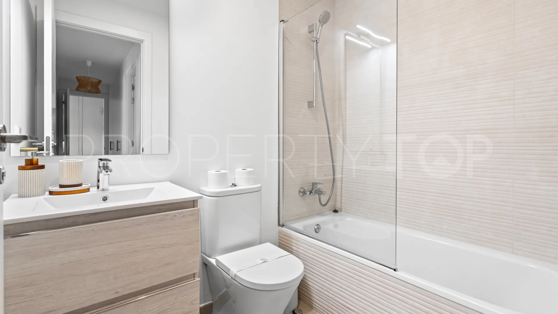 Estepona apartment for sale
