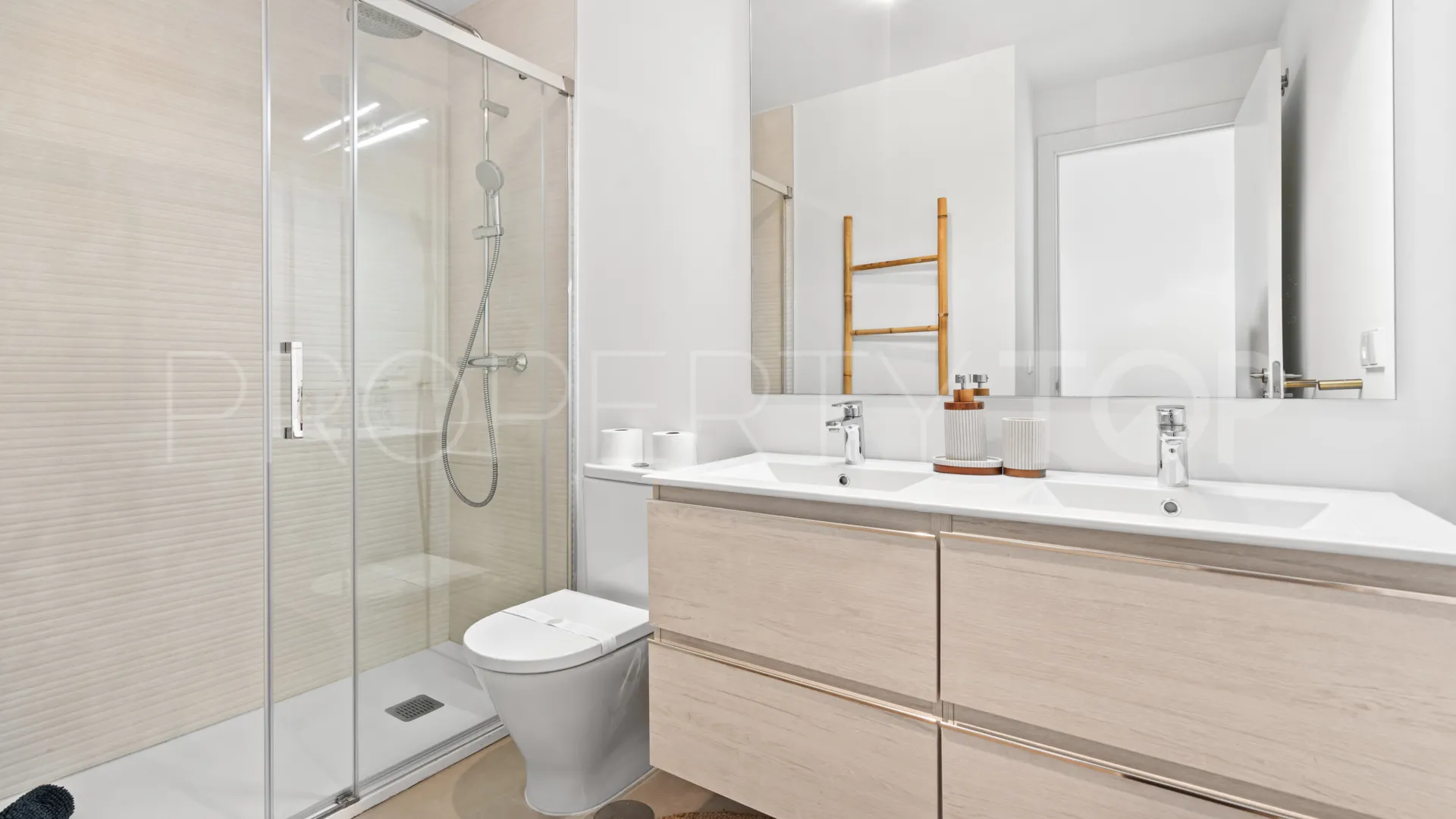 Estepona apartment for sale