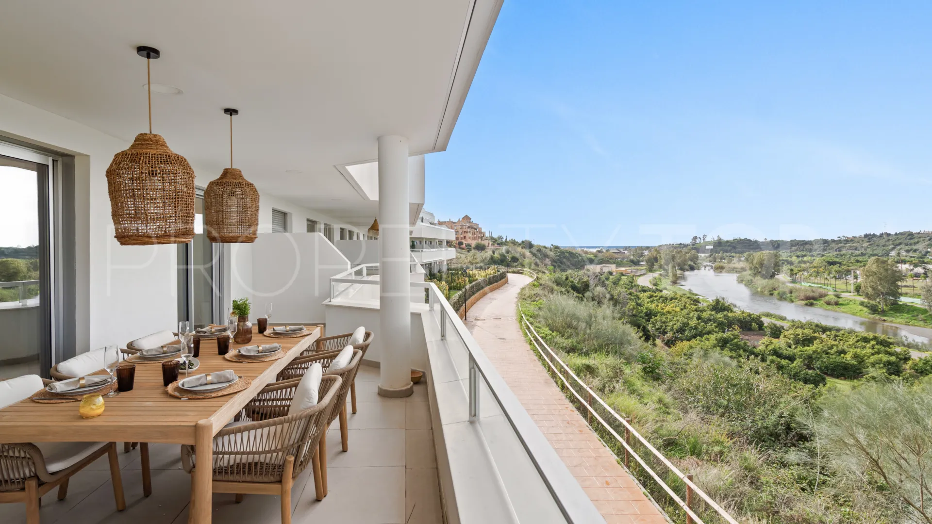 Estepona apartment for sale