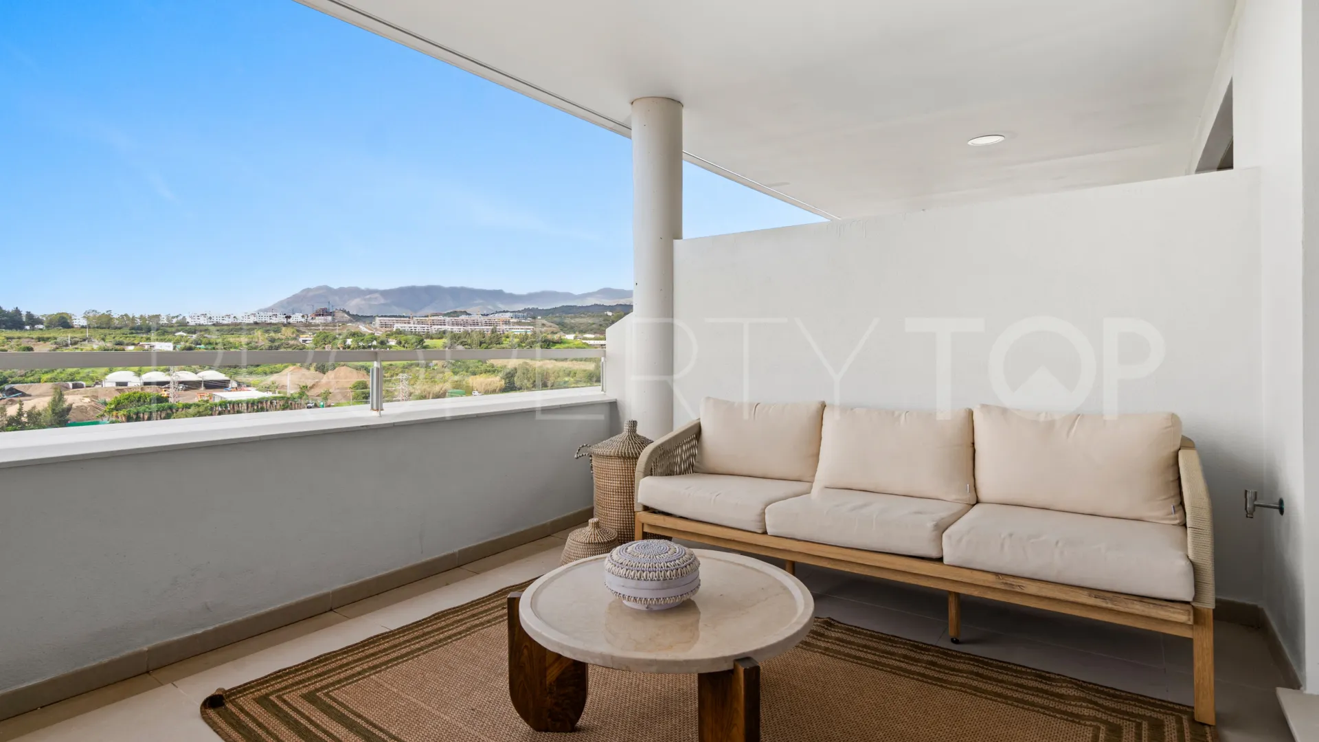 Estepona apartment for sale