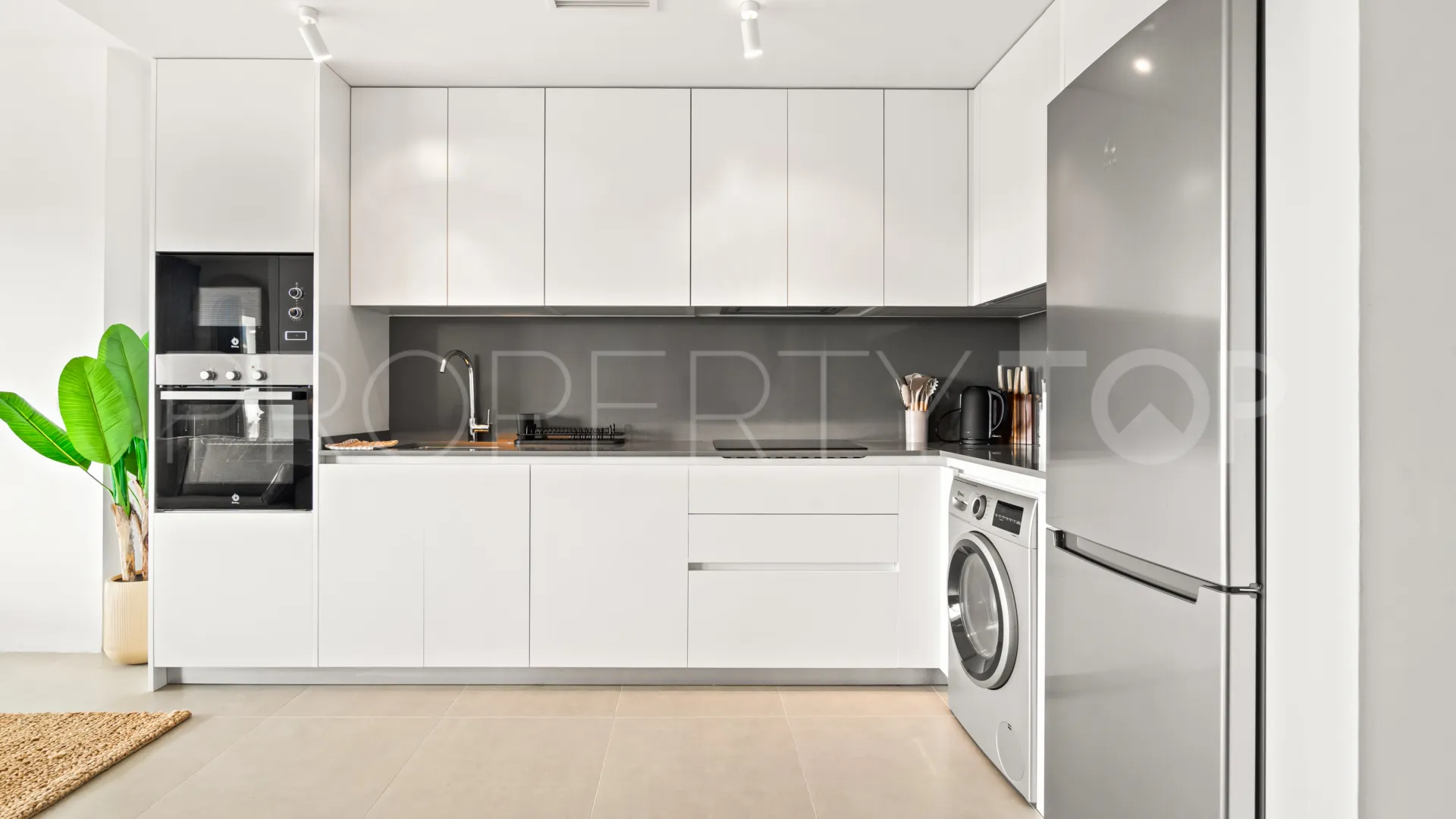 Estepona apartment for sale