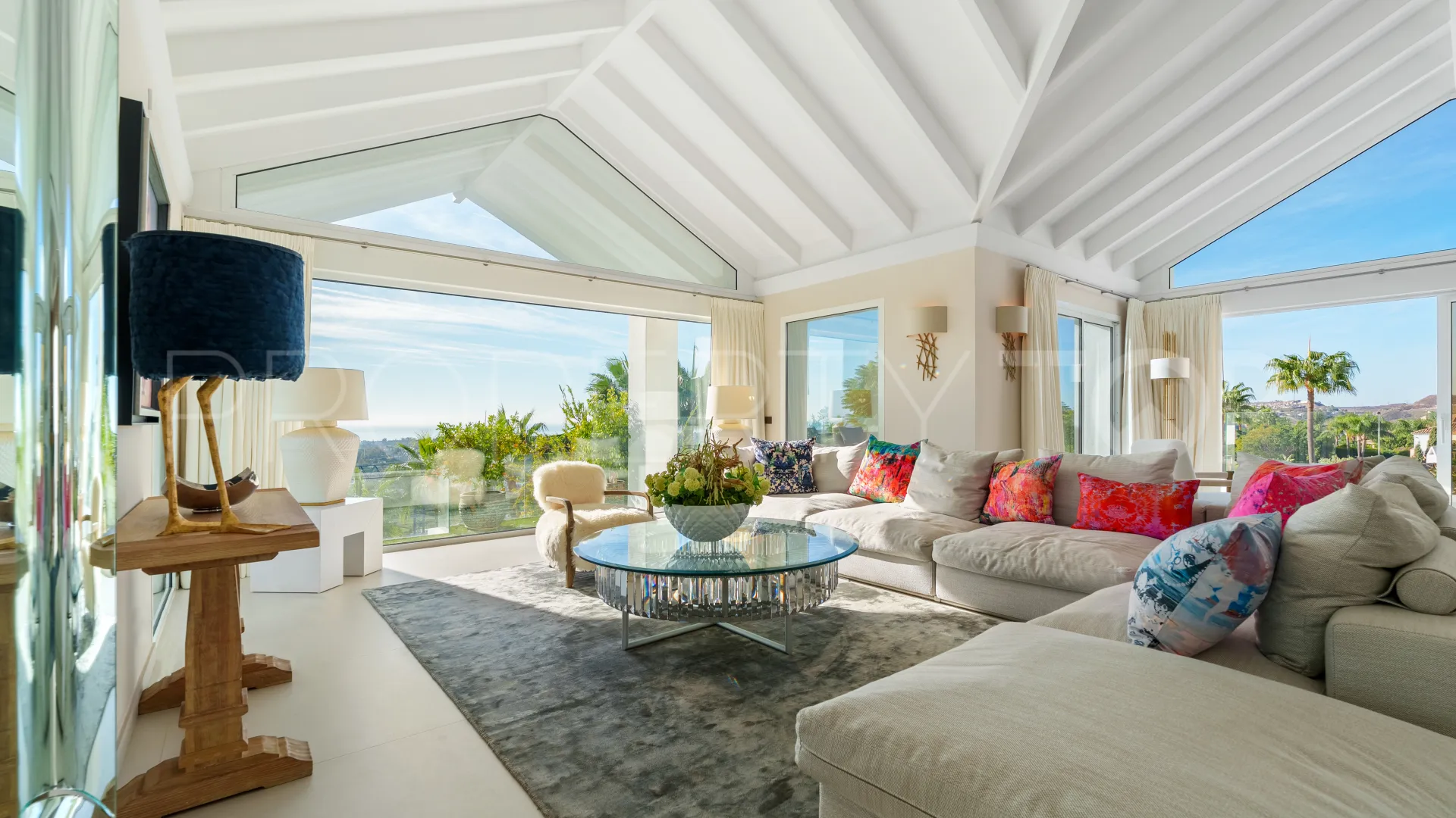 For sale villa with 9 bedrooms in Benahavis