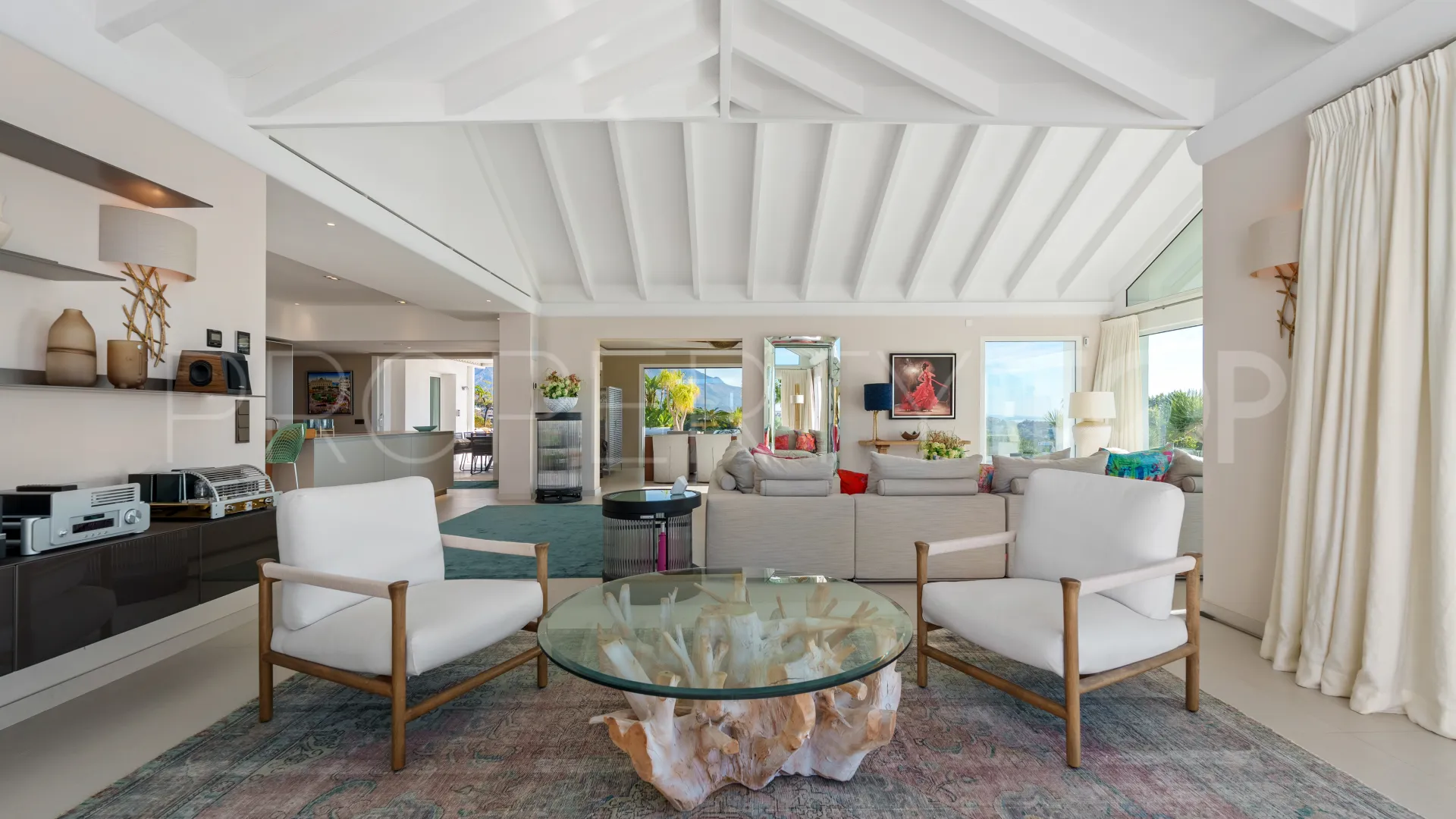 For sale villa with 9 bedrooms in Benahavis