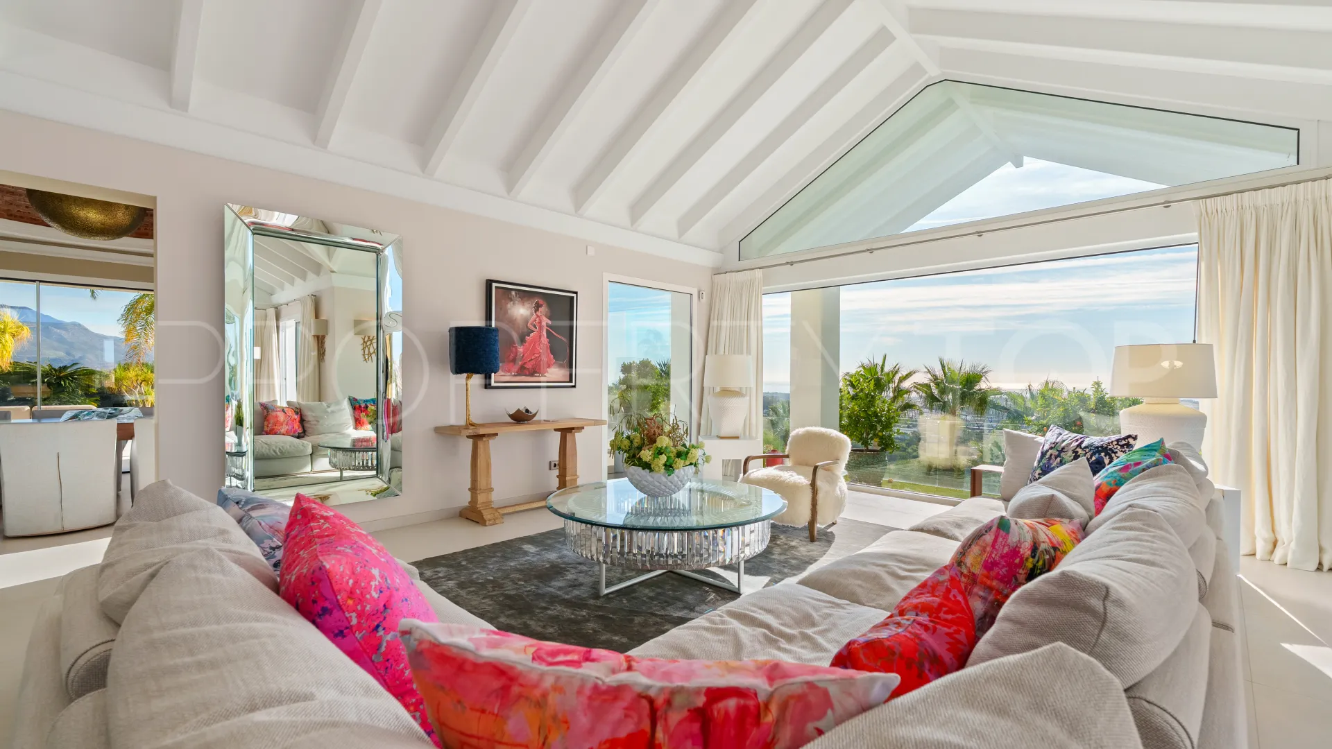 For sale villa with 9 bedrooms in Benahavis