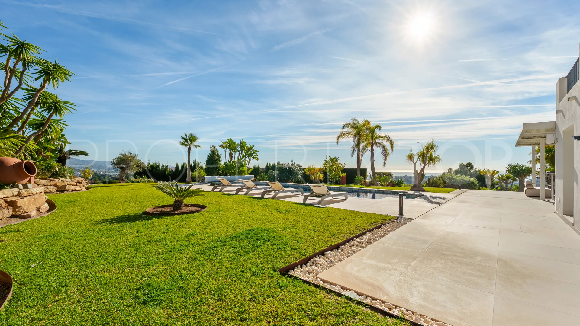 For sale villa with 9 bedrooms in Benahavis