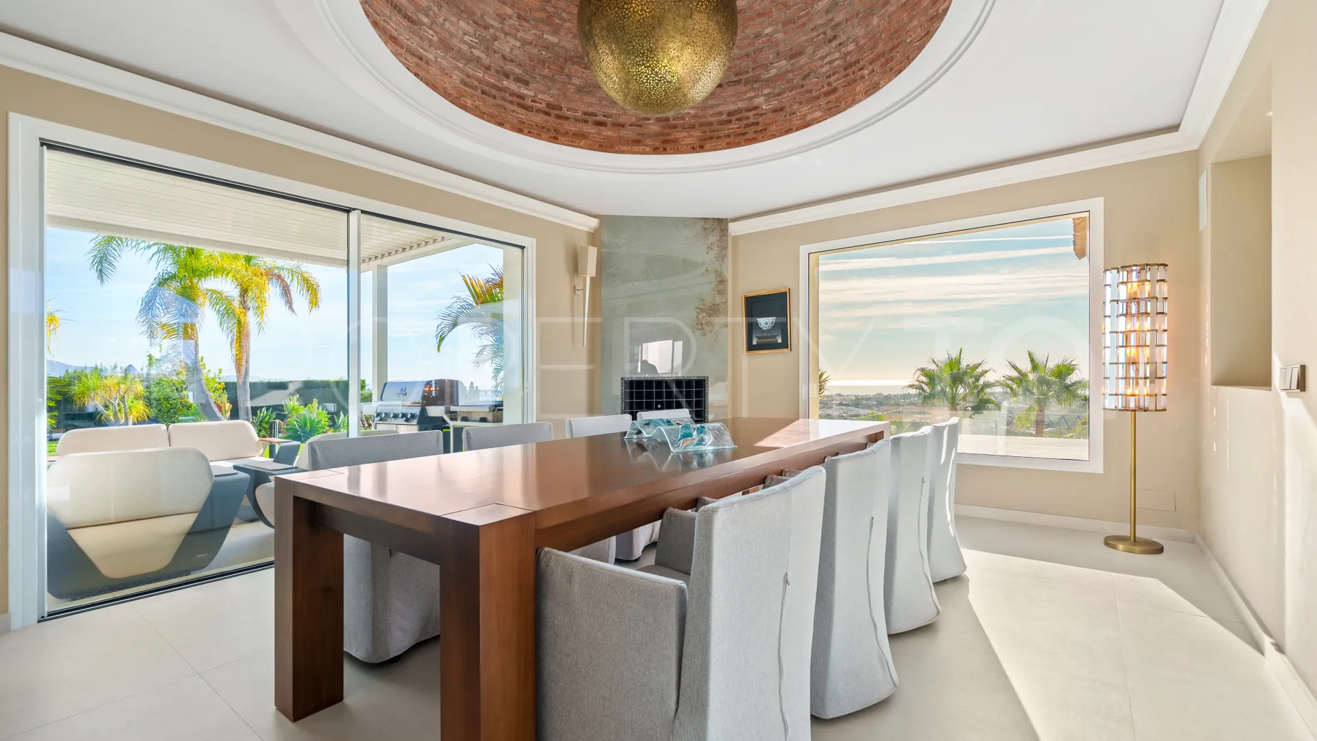 For sale villa with 9 bedrooms in Benahavis