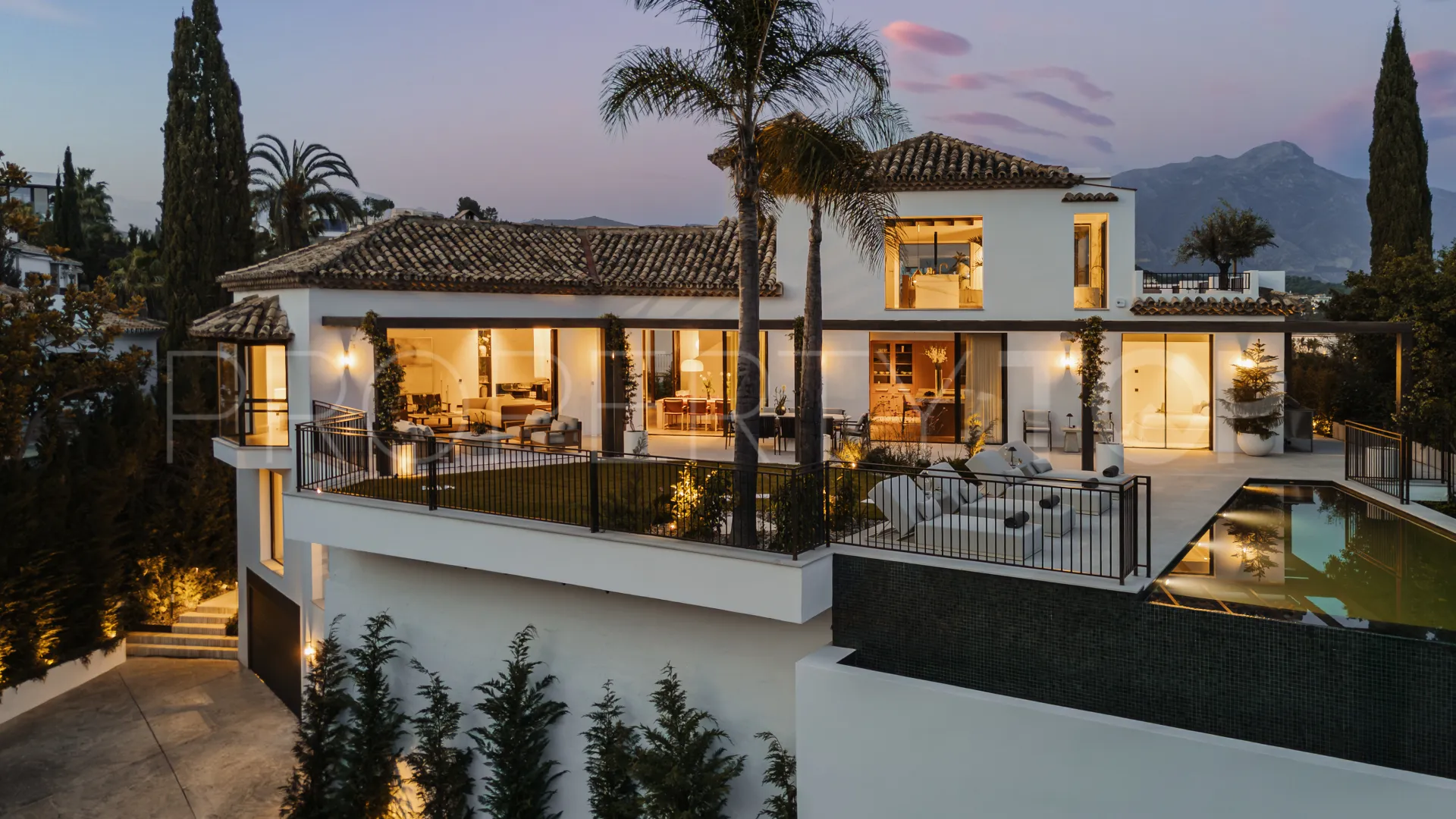 Benahavis 6 bedrooms villa for sale